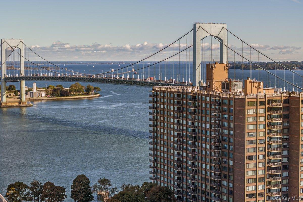 166-25 Powells Cove Boulevard, Unit 15D photo 11