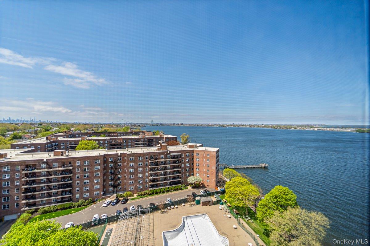 166-25 Powells Cove Boulevard, Unit 15D photo 17