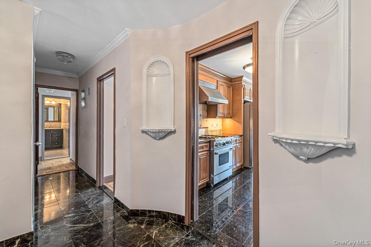 166-25 Powells Cove Boulevard, Unit 15D photo 34