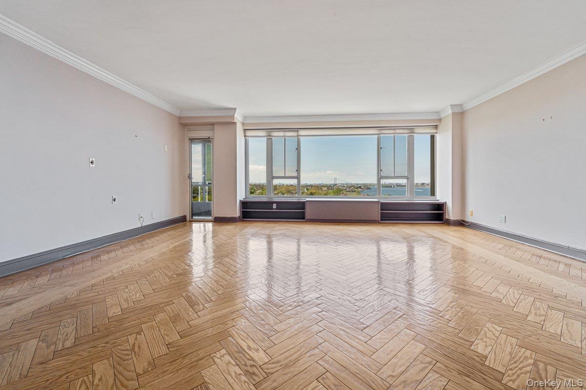 166-25 Powells Cove Boulevard, Unit 15D photo 19