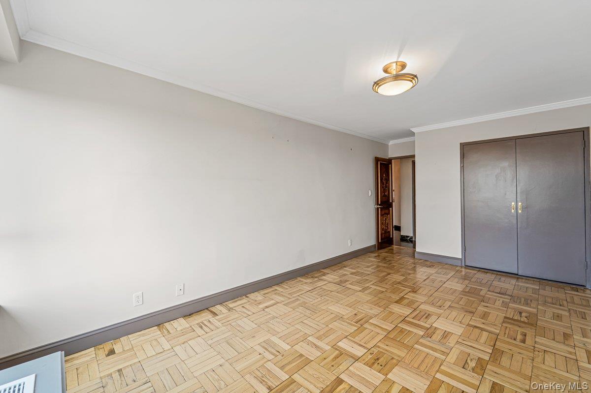 166-25 Powells Cove Boulevard, Unit 15D photo 24