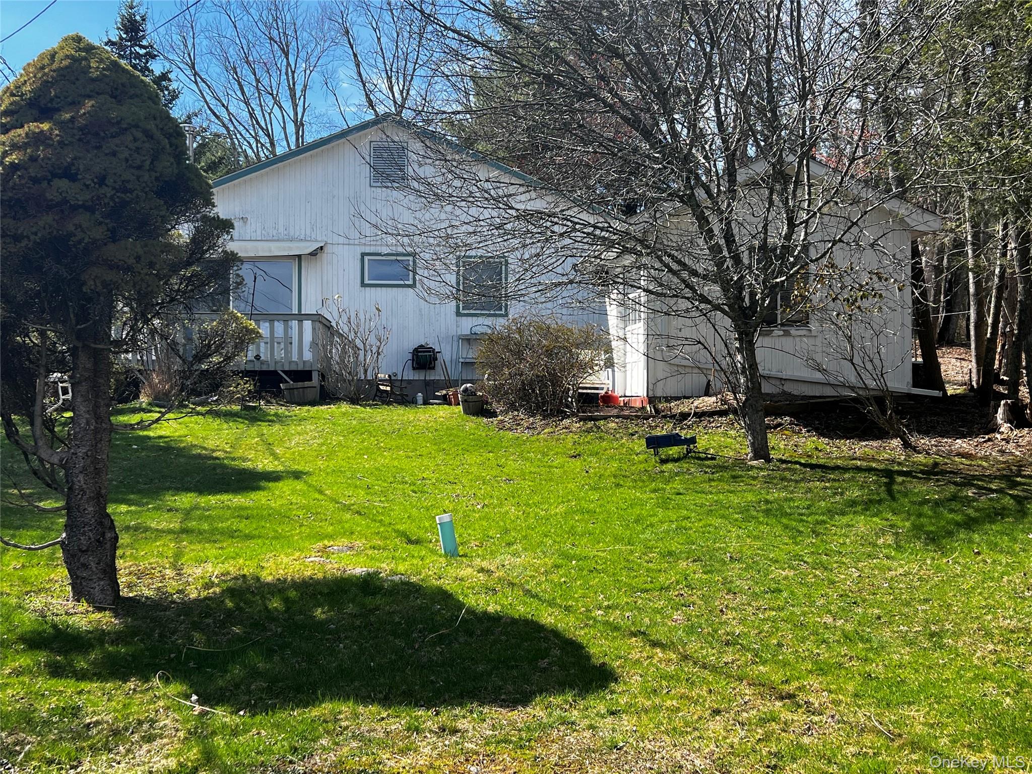 7 Jenn Lane – For Sale