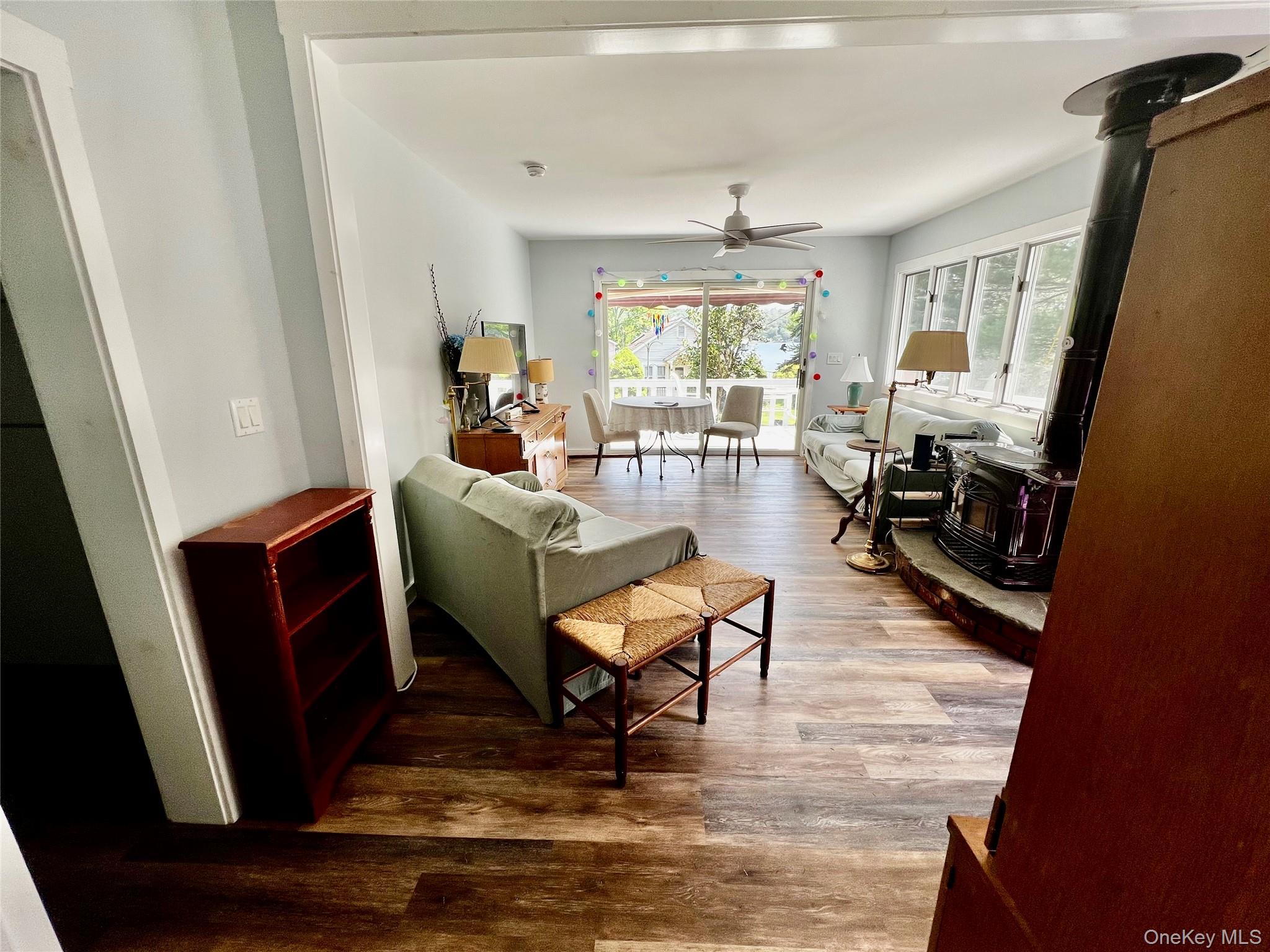 7 Jenn Lane – For Sale photo 5