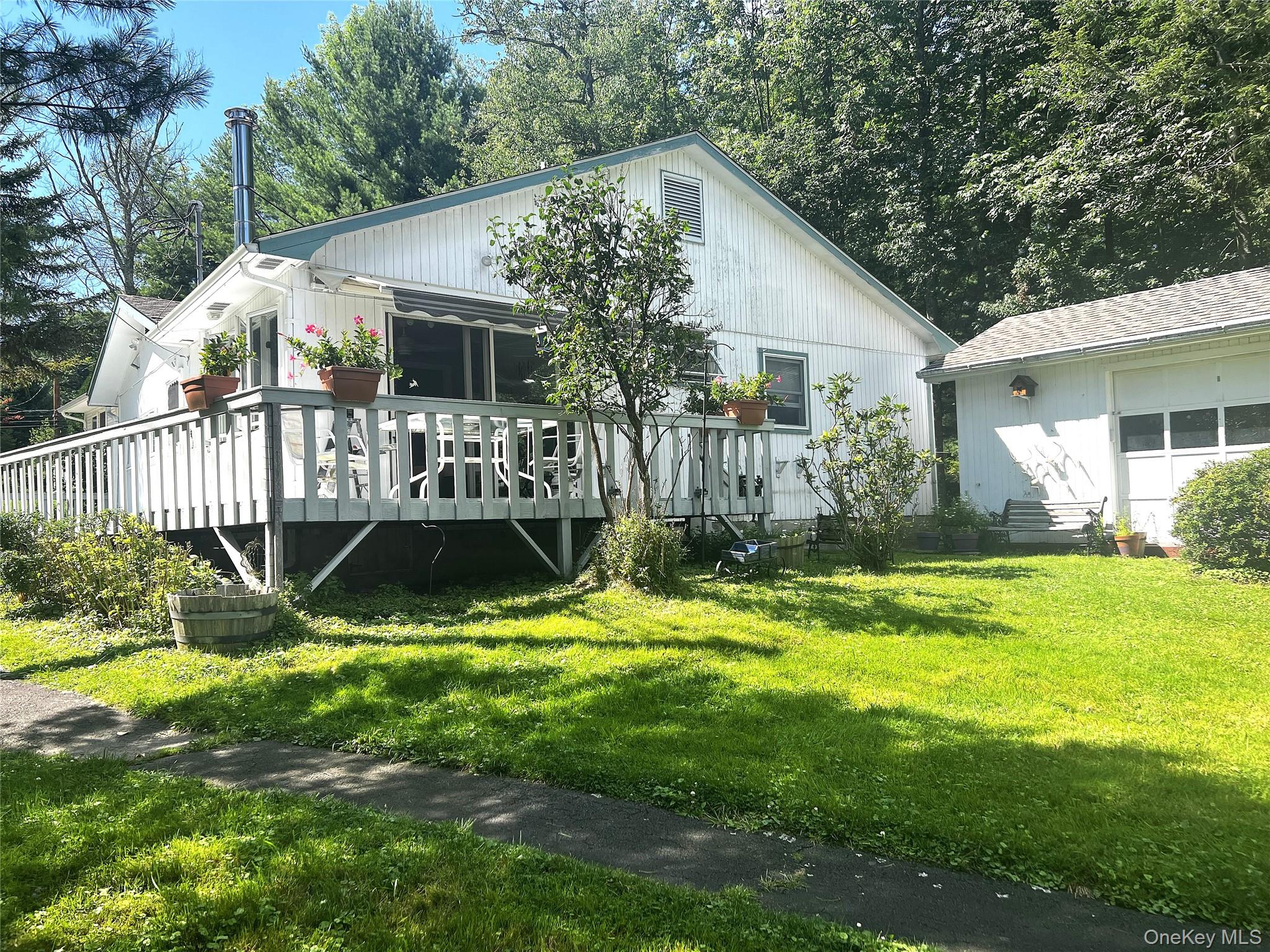 7 Jenn Lane – For Sale photo 16