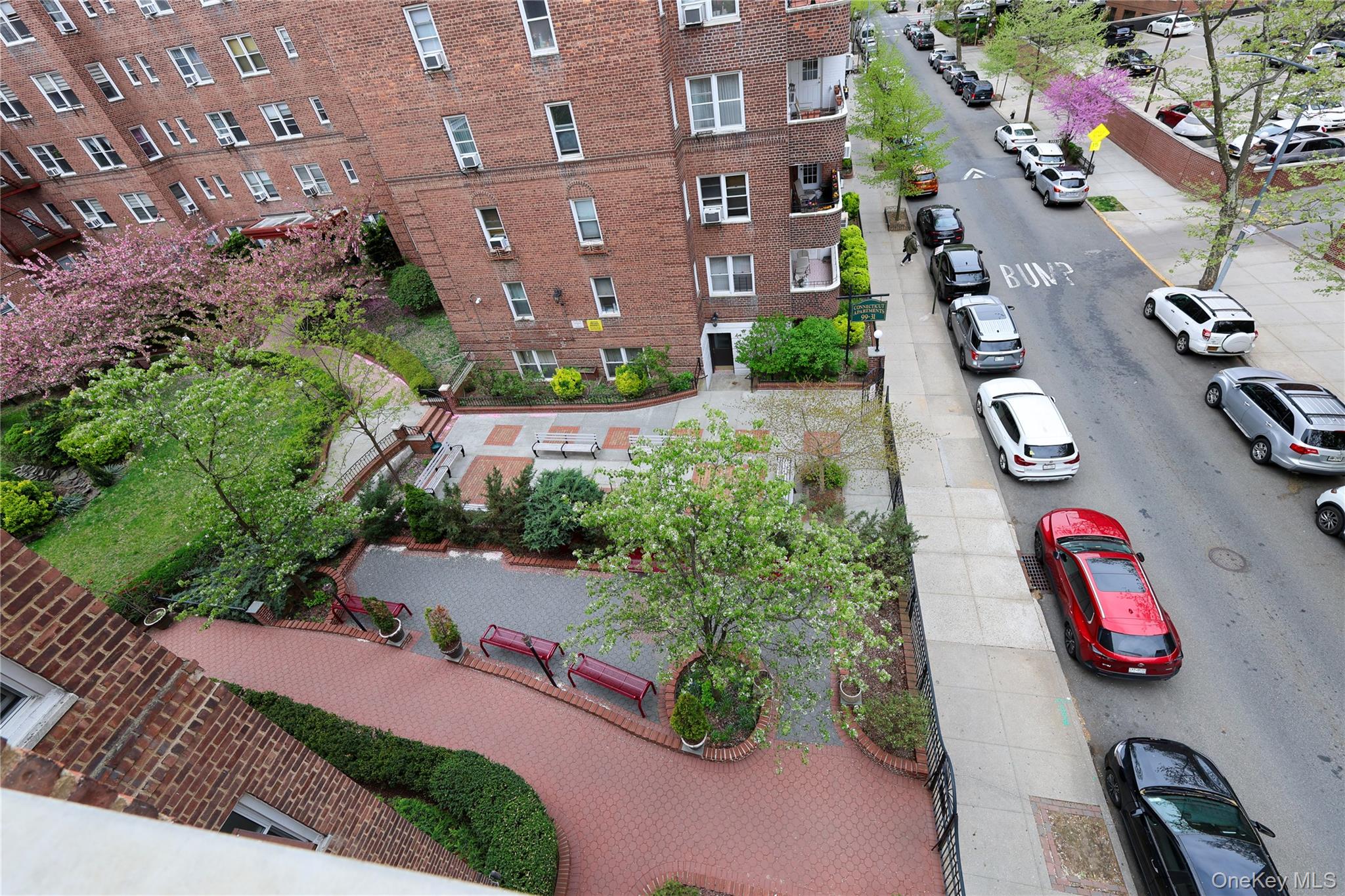 9941 64th Avenue, Unit D17 photo 33