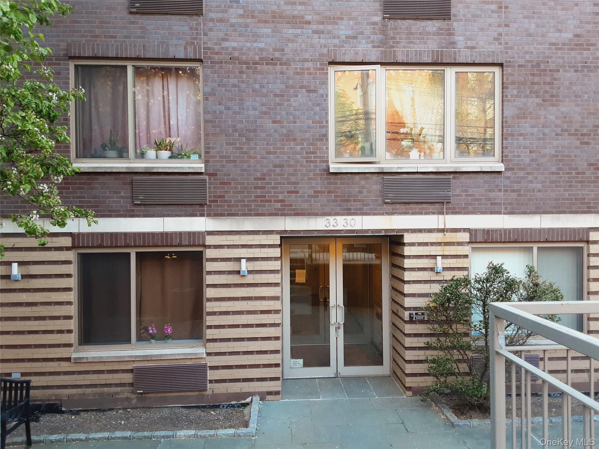 3330 61st Street, Unit 303 photo 3