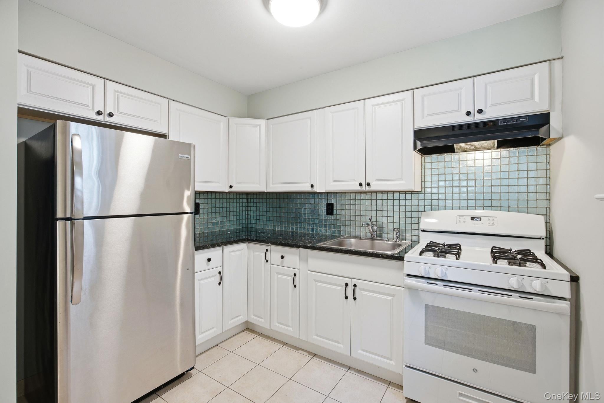 6933 Little Neck Parkway – For Sale photo 19