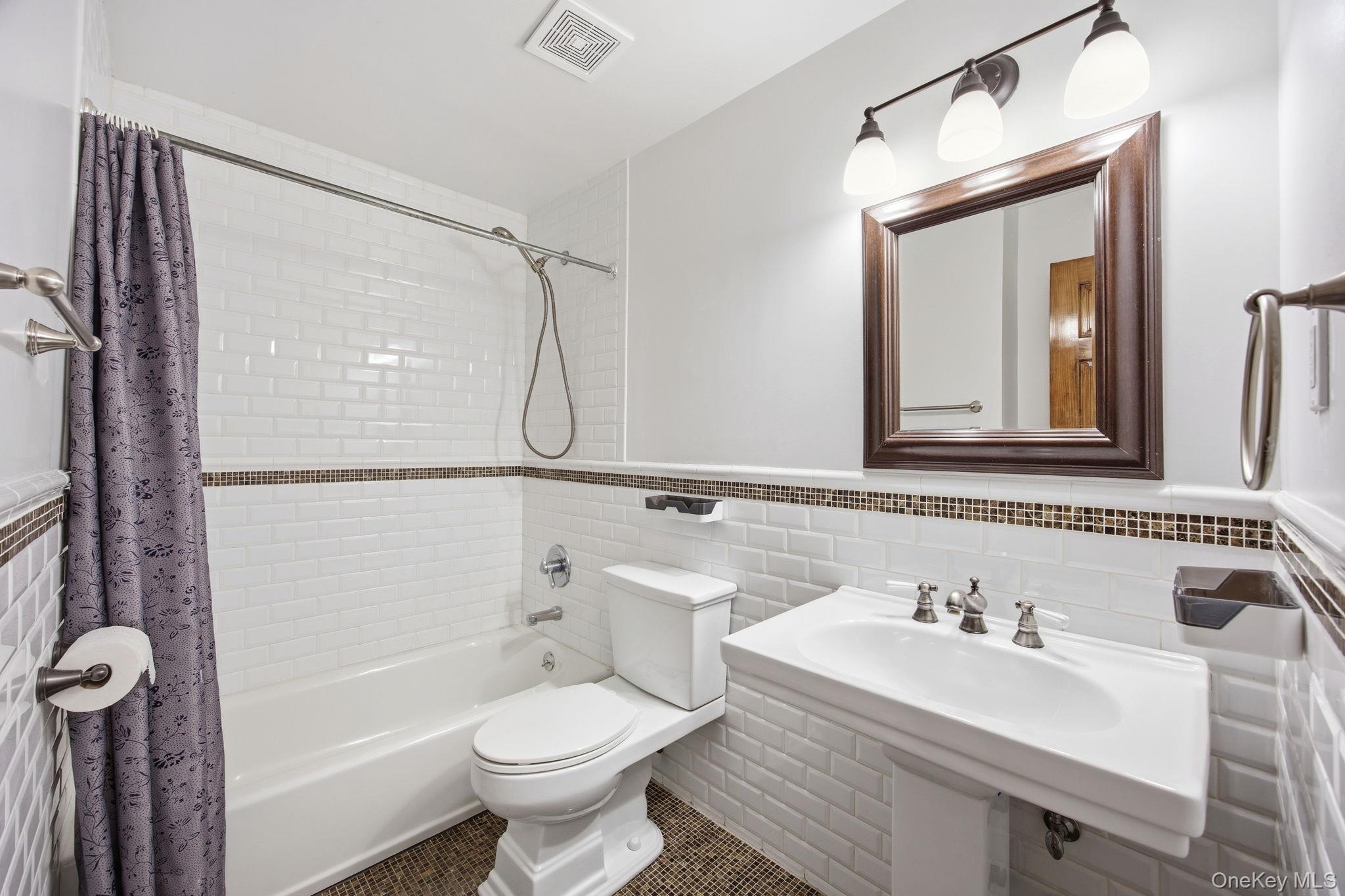6933 Little Neck Parkway – For Sale photo 14