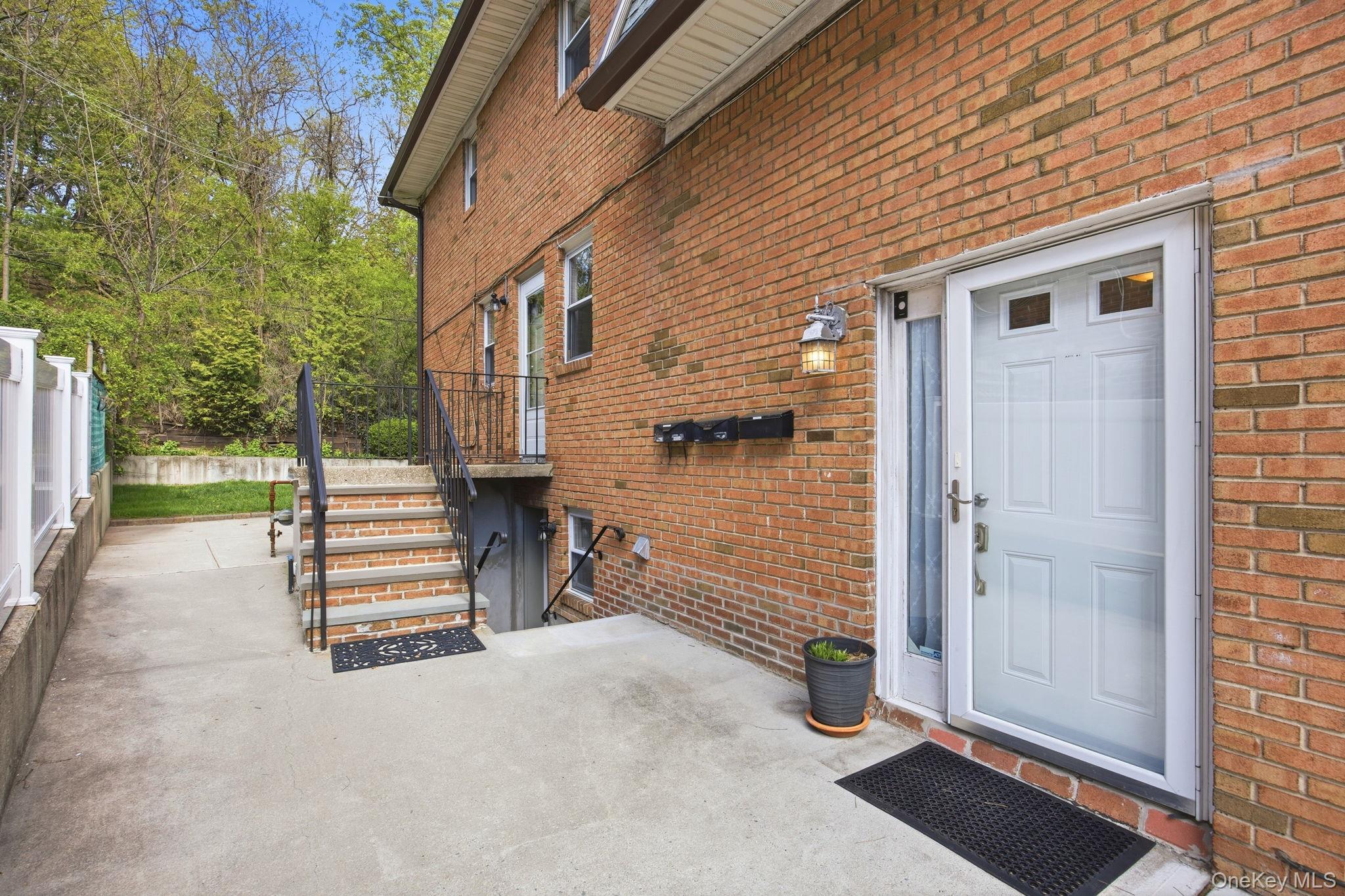 6933 Little Neck Parkway – For Sale photo 29