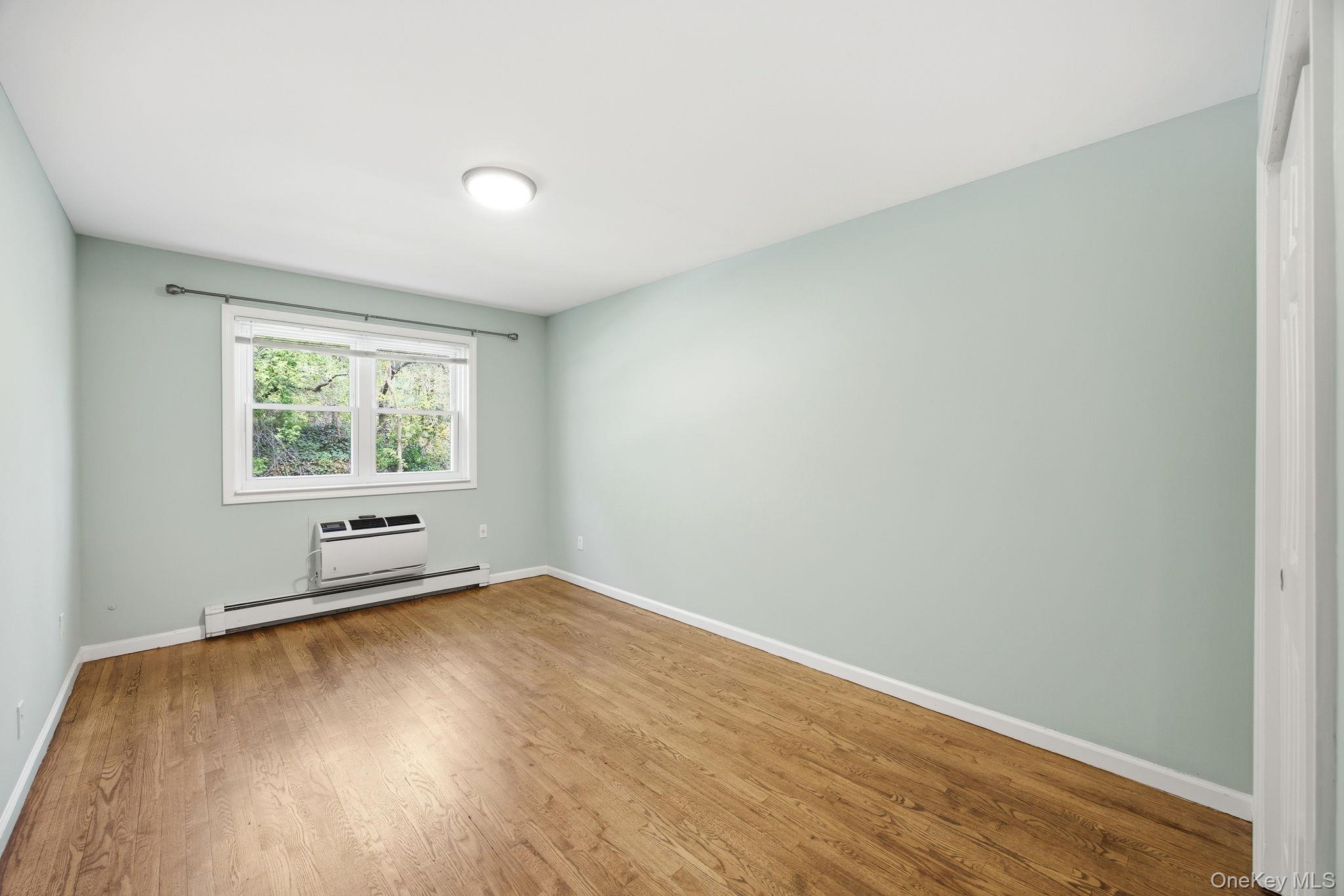 6933 Little Neck Parkway – For Sale photo 28