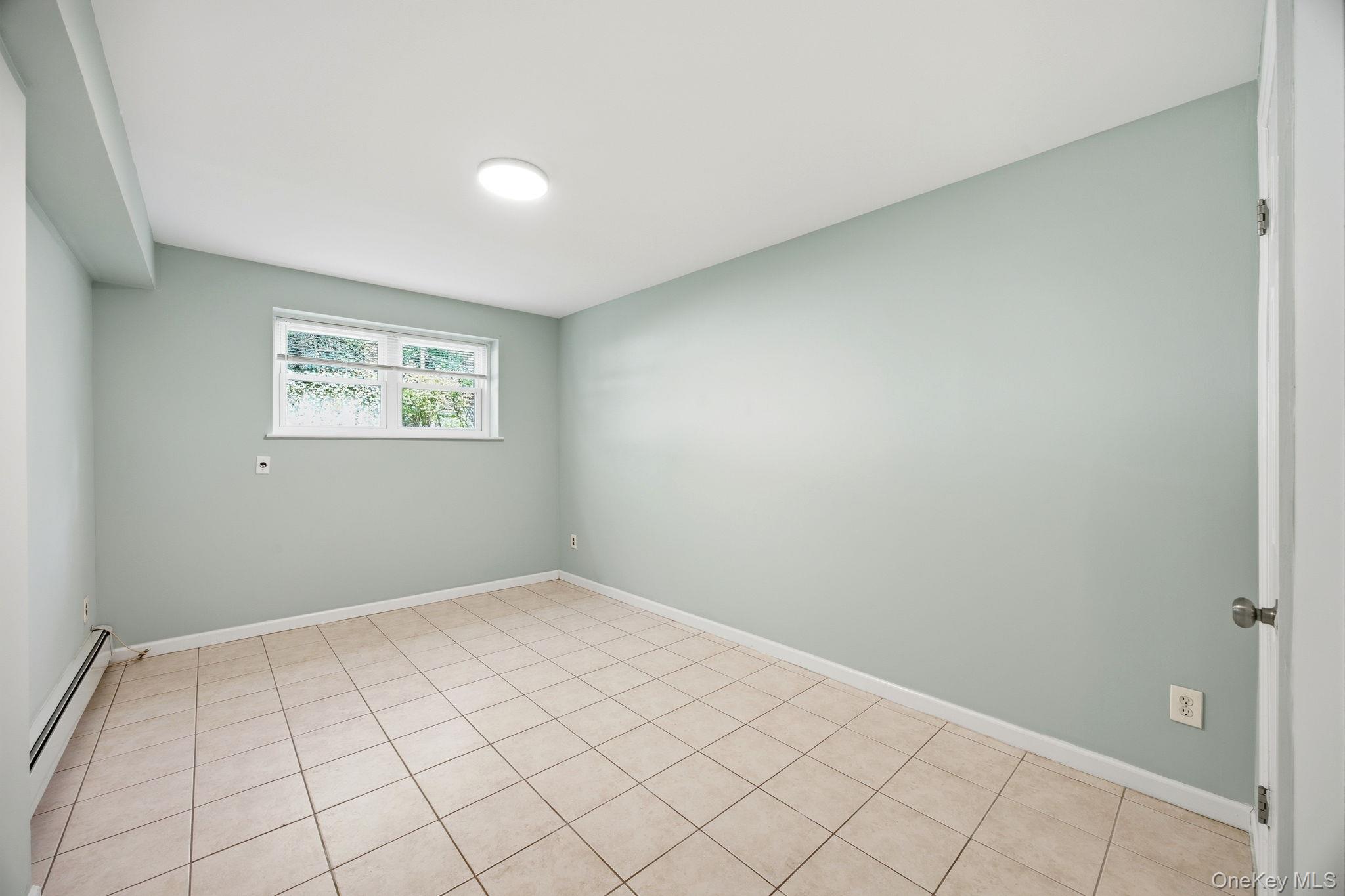 6933 Little Neck Parkway – For Sale photo 23
