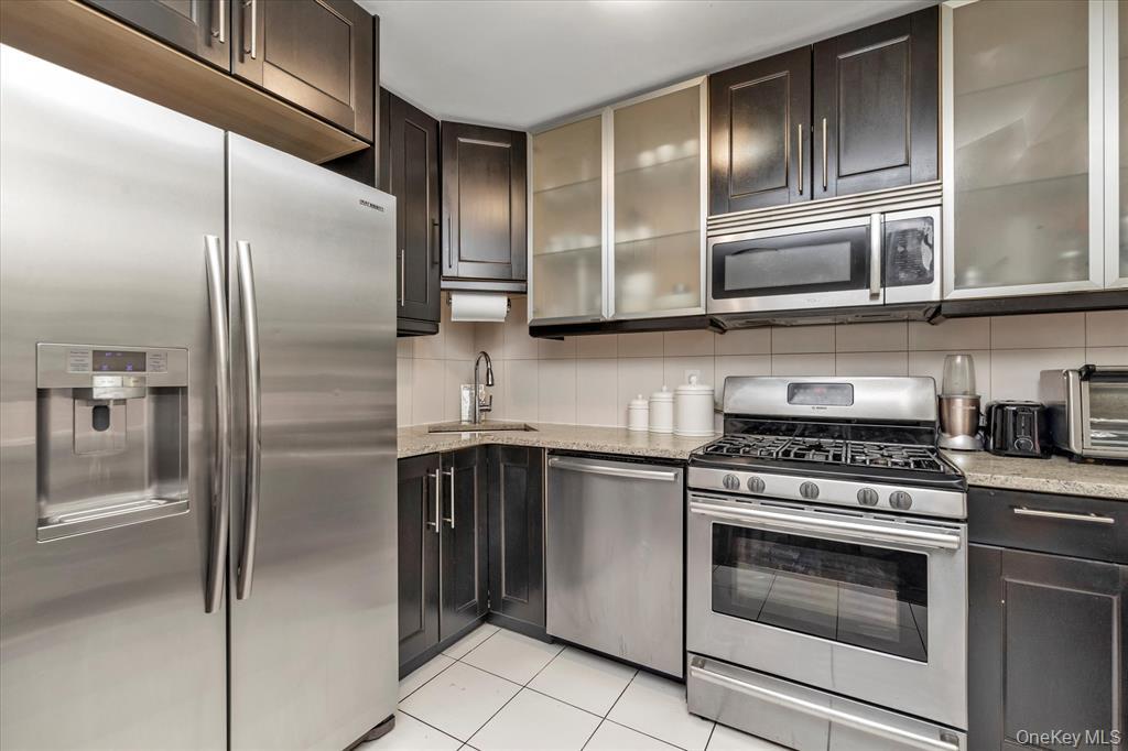 61-15 97th Street, Unit 6A photo 13