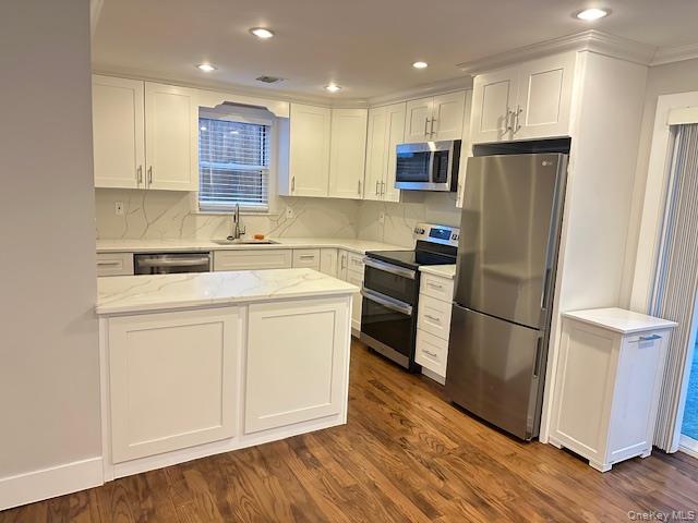 23 West Drive – For Sale photo 14