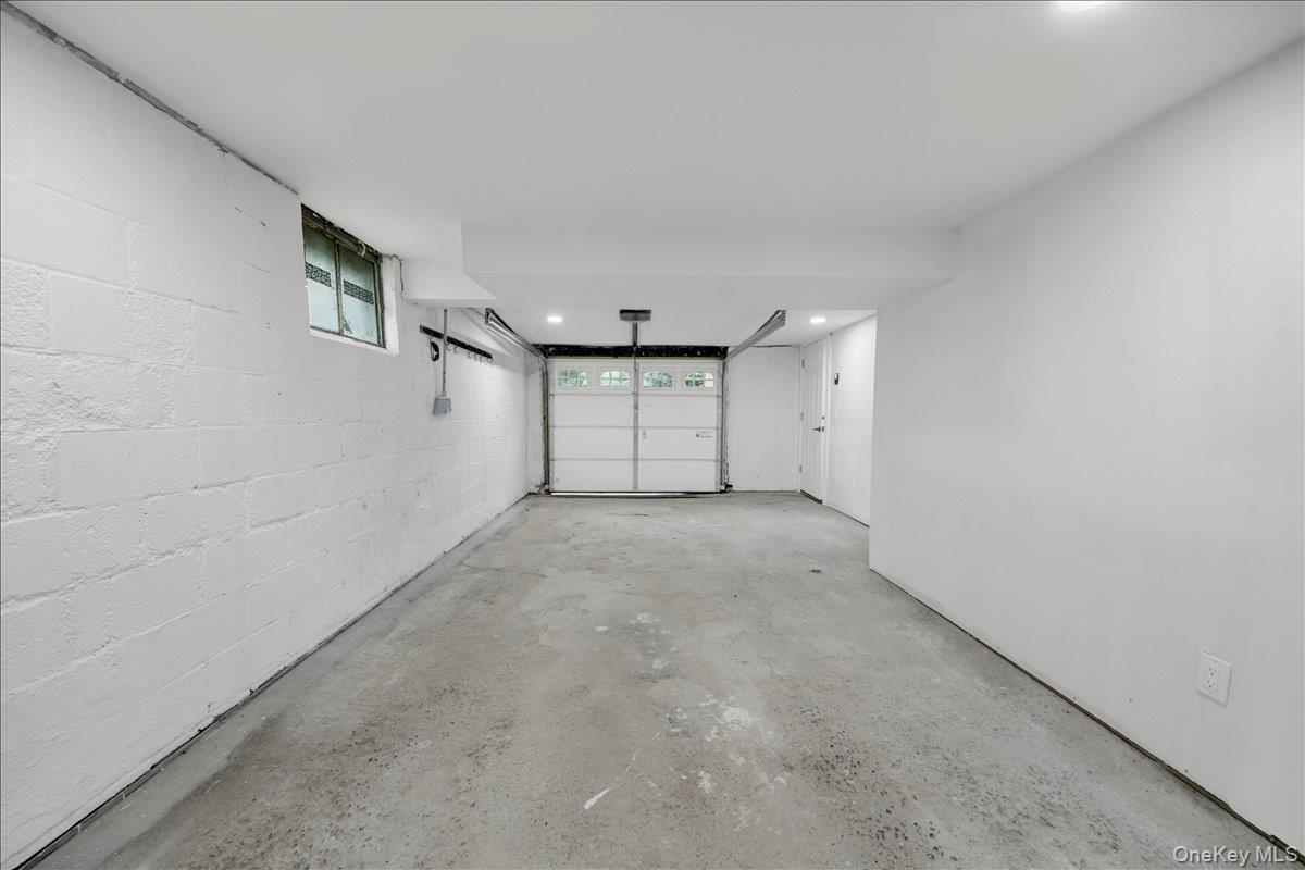 16 TIGER Road – For Sale photo 23