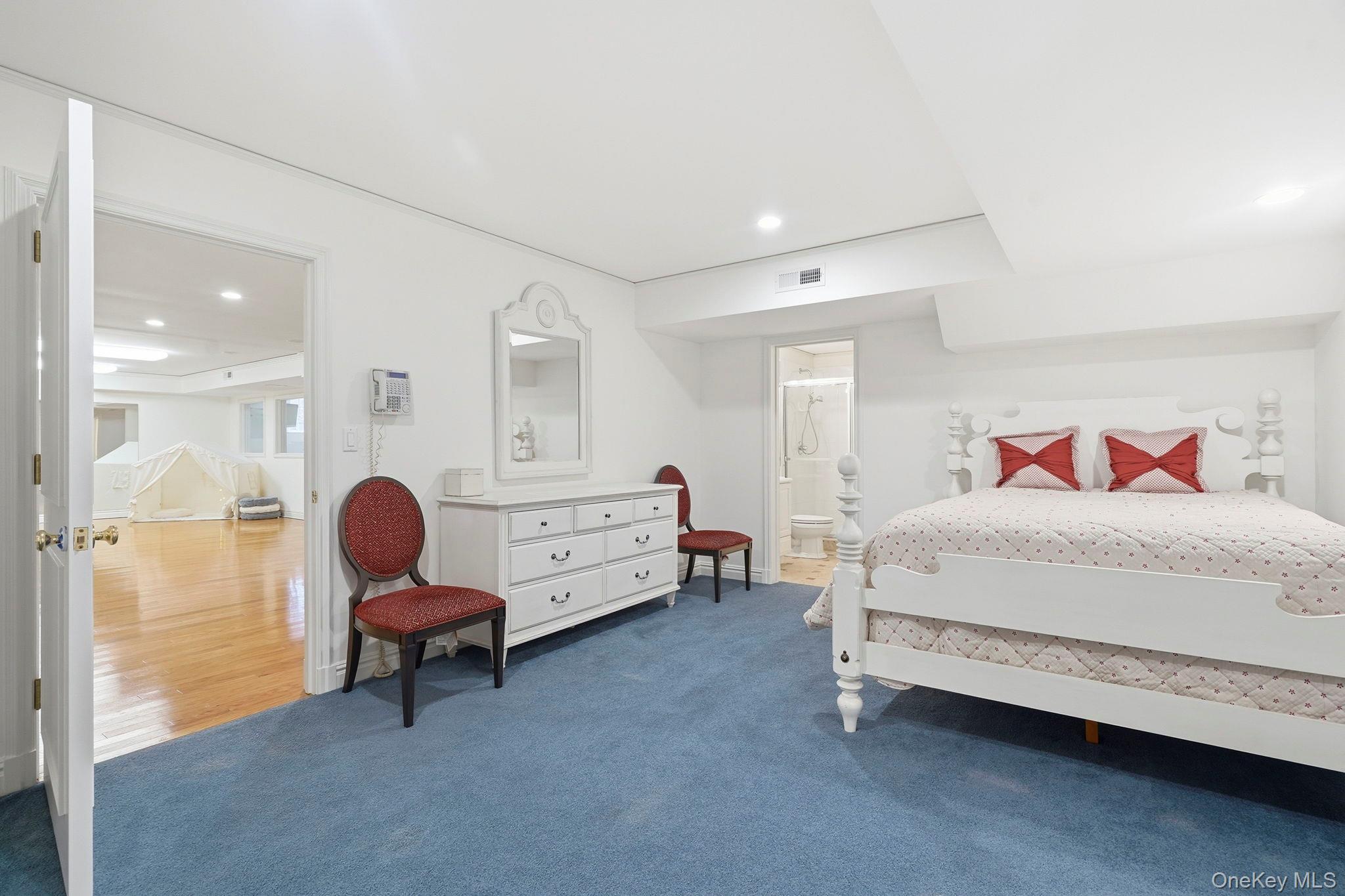 2 Coventry Court – For Sale photo 29