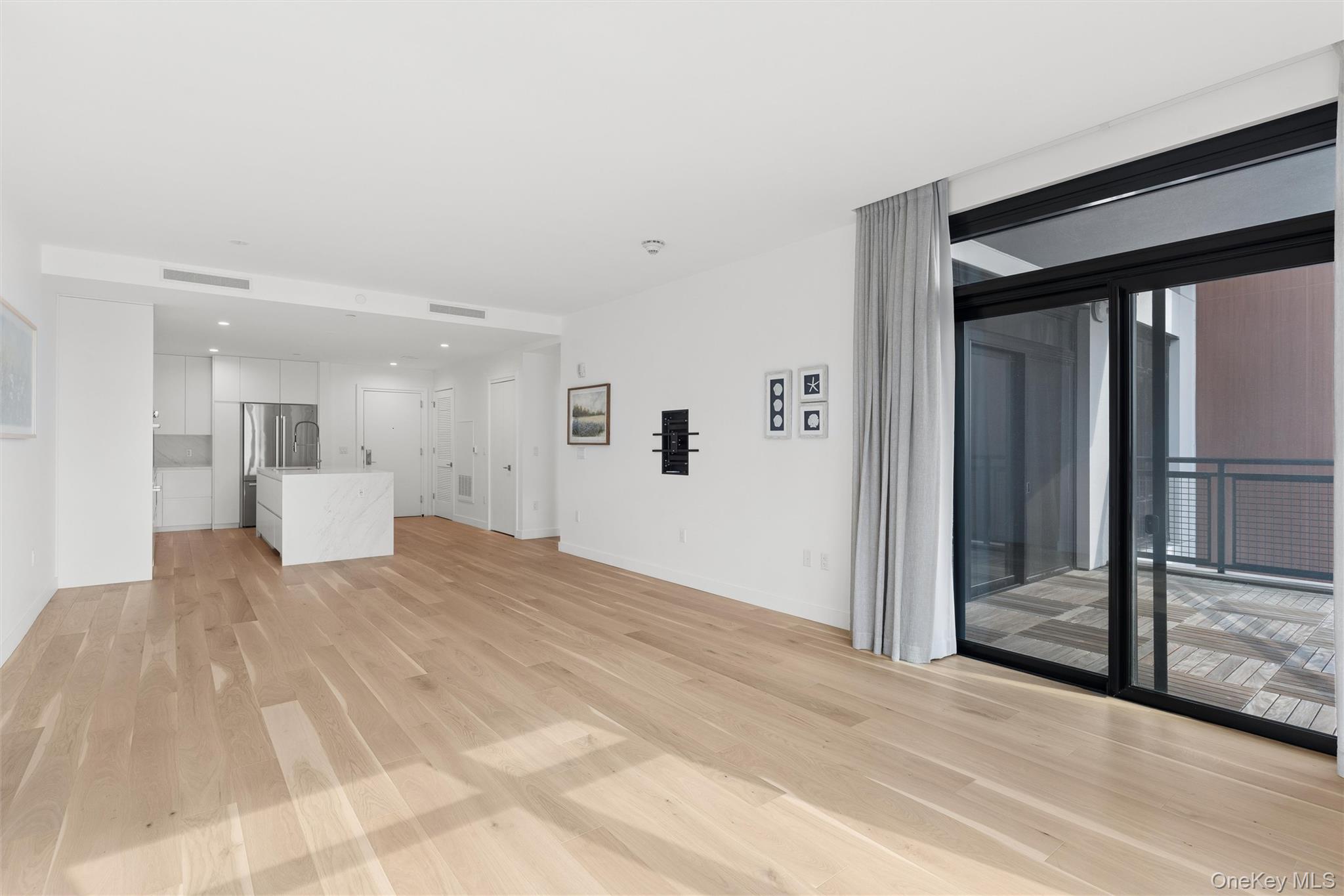 140 Boardwalk, Unit 905 photo 9