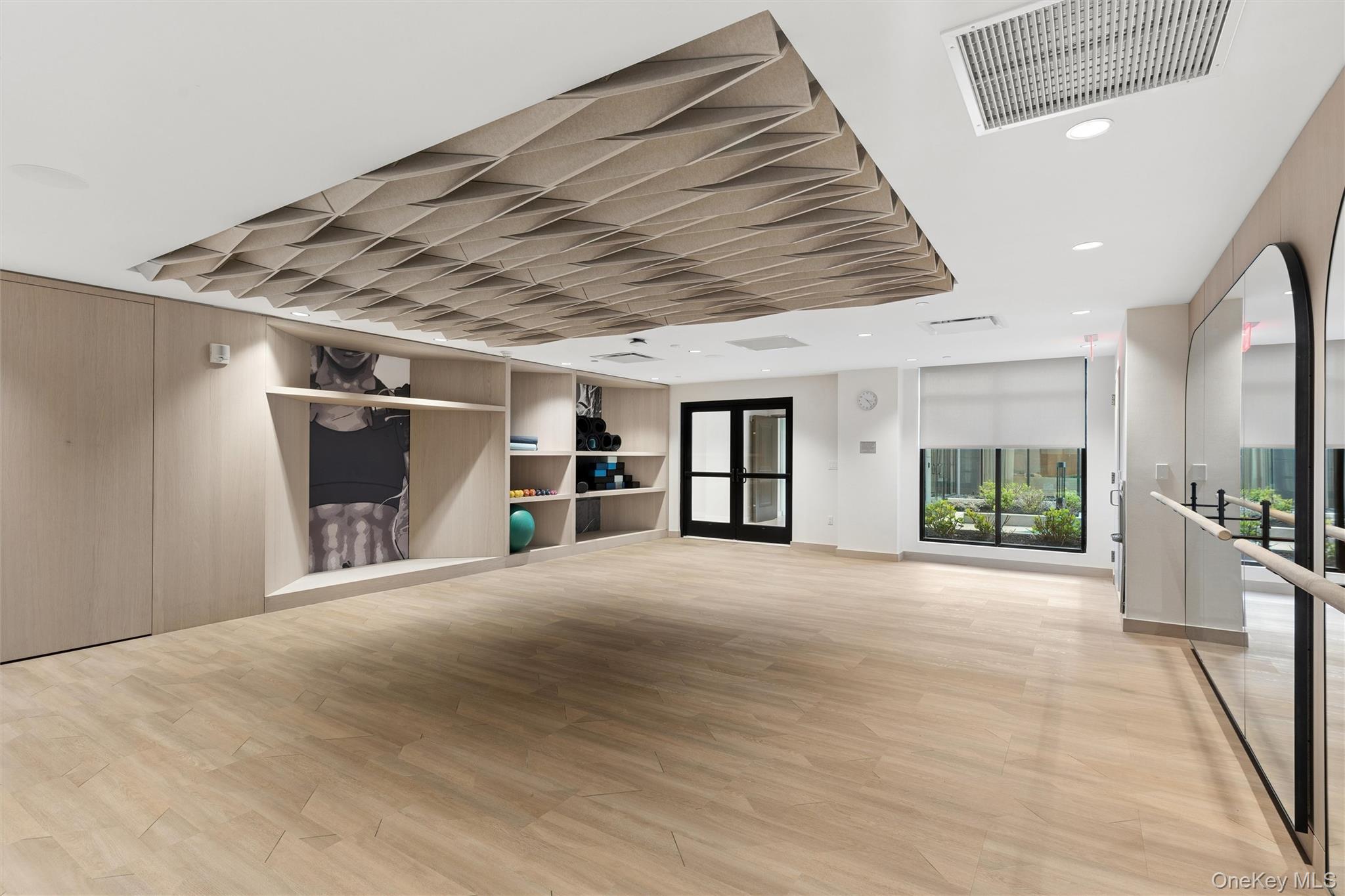 140 Boardwalk, Unit 905 photo 28