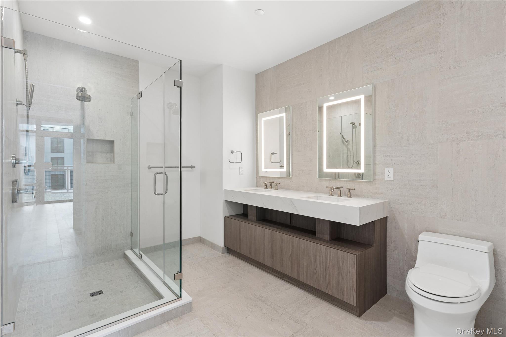 140 Boardwalk, Unit 905 photo 17