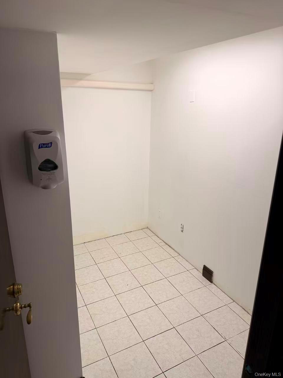 55-12 Main Street – For Rent photo 7