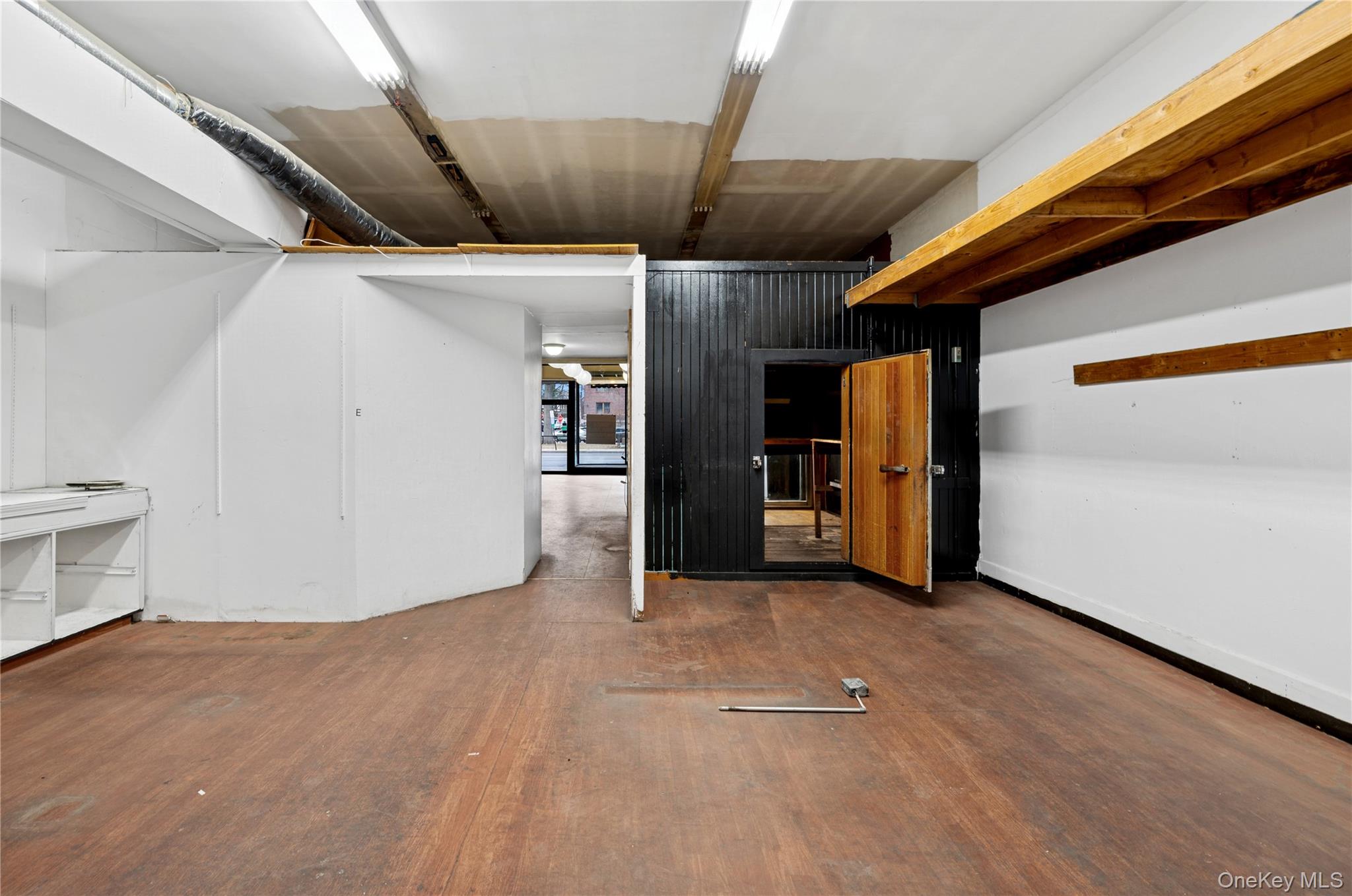 615 East Boston Post Road – For Rent photo 6
