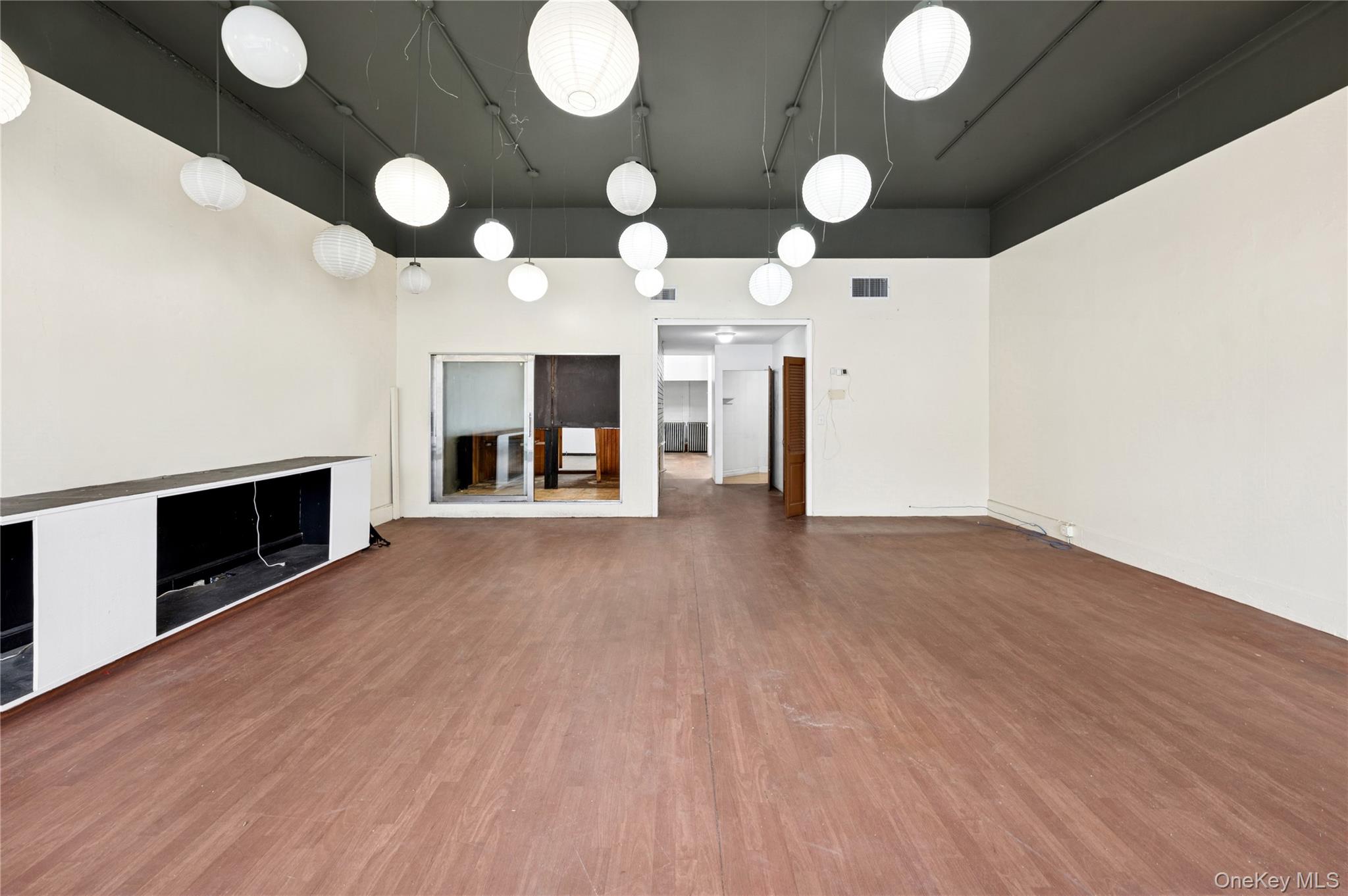 615 East Boston Post Road – For Rent photo 2