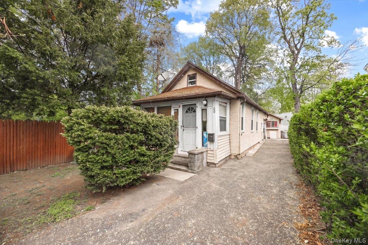 8 Geyser Place – For Sale