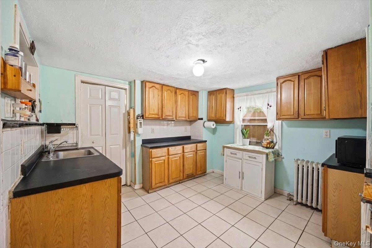 8 Geyser Place – For Sale photo 8