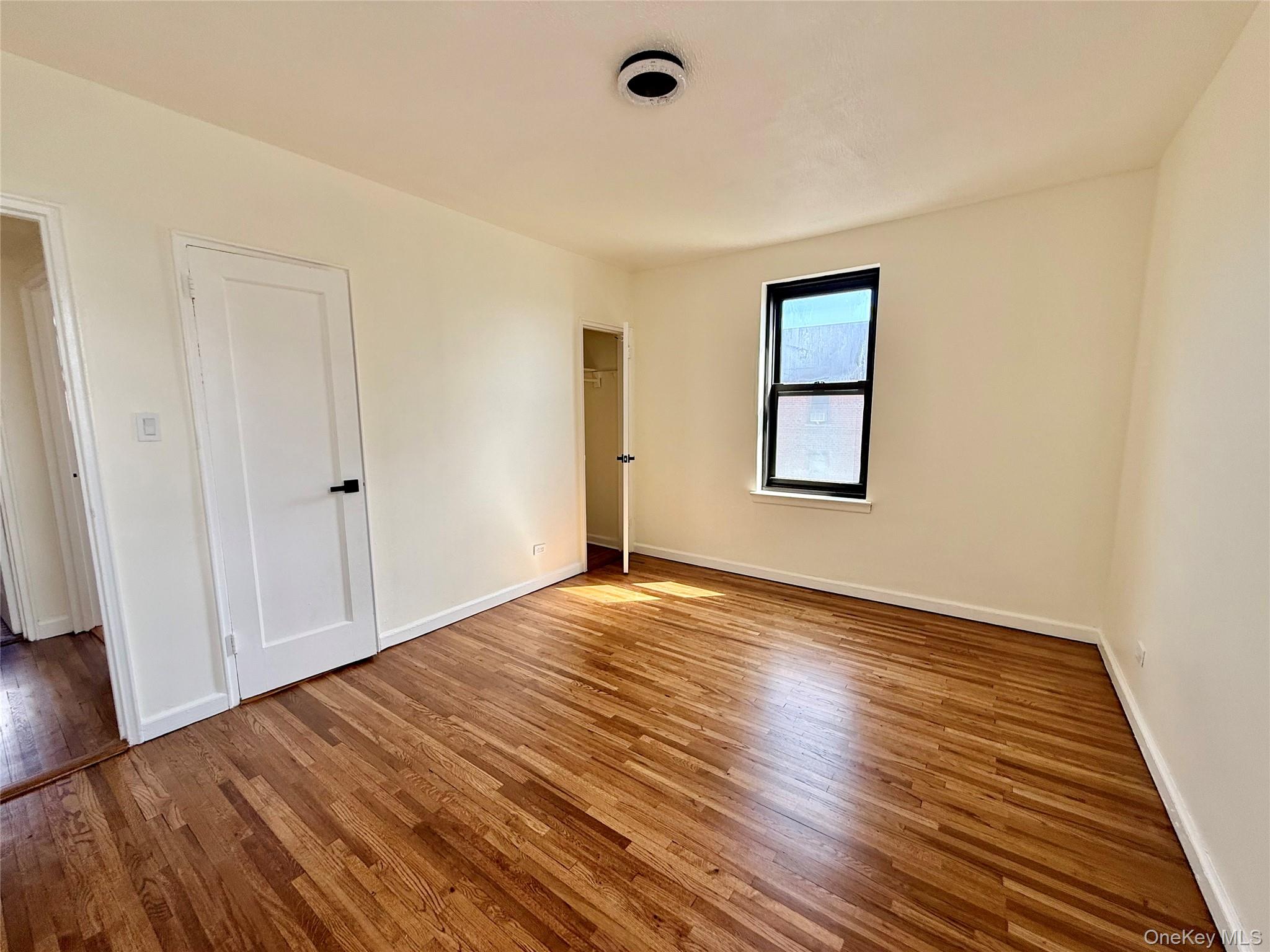 112-25 34 Avenue, Unit 6H photo 17