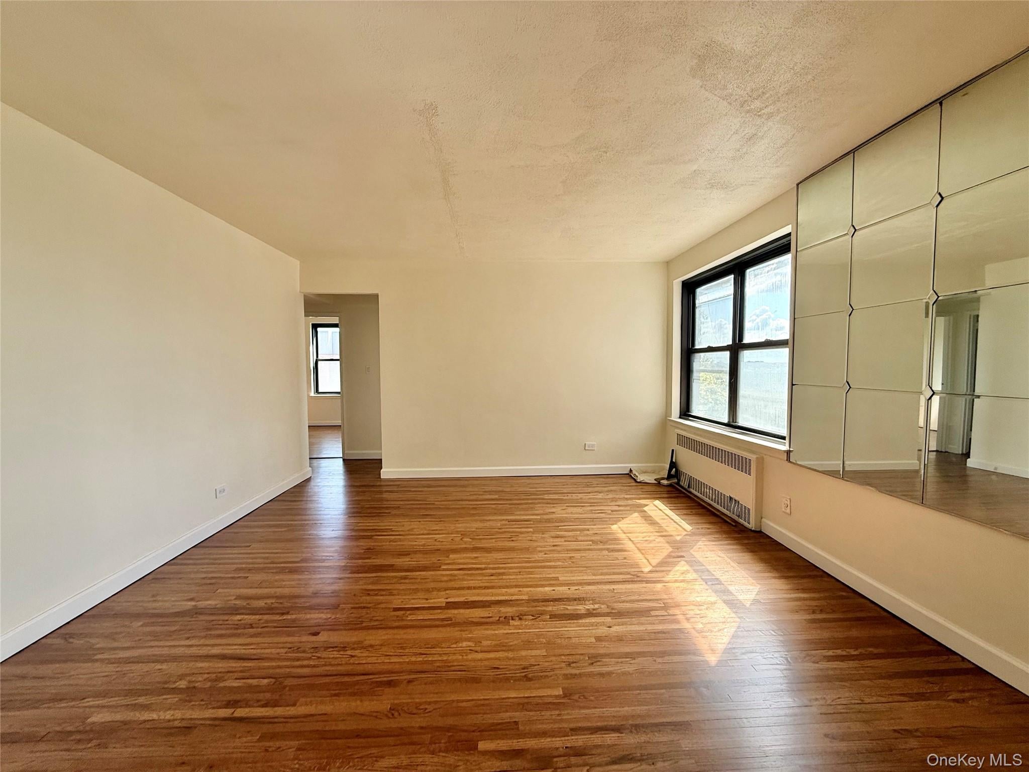 112-25 34 Avenue, Unit 6H photo 9
