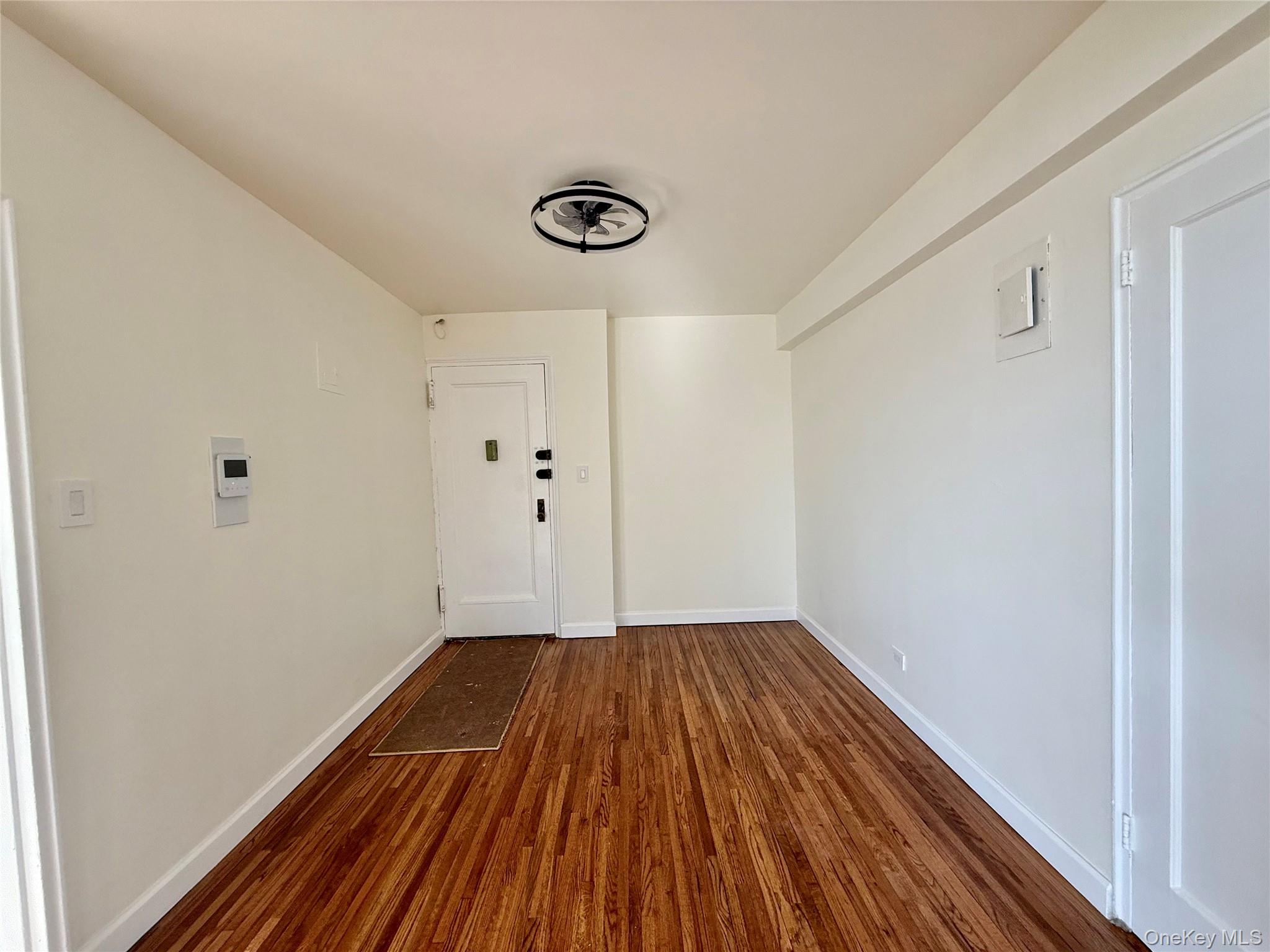 112-25 34 Avenue, Unit 6H photo 10