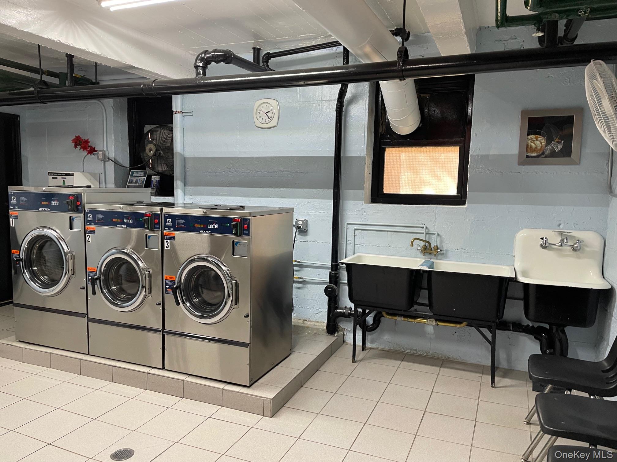 112-25 34 Avenue, Unit 6H photo 33