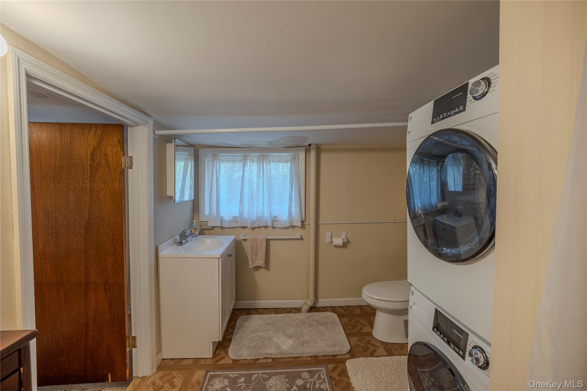 11 Kemble Avenue – For Sale photo 12