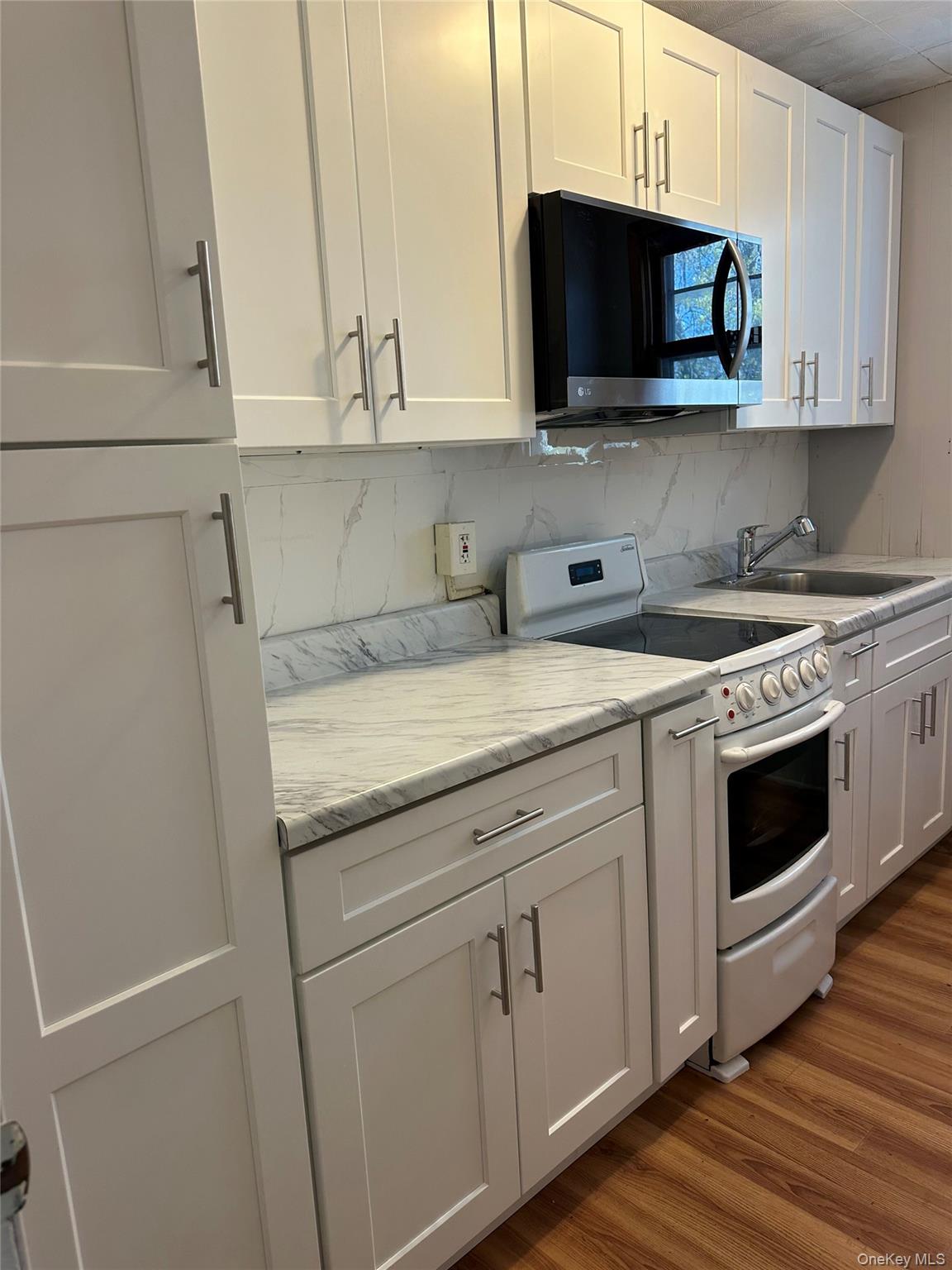466 Oakland Avenue, Unit 2 photo 2