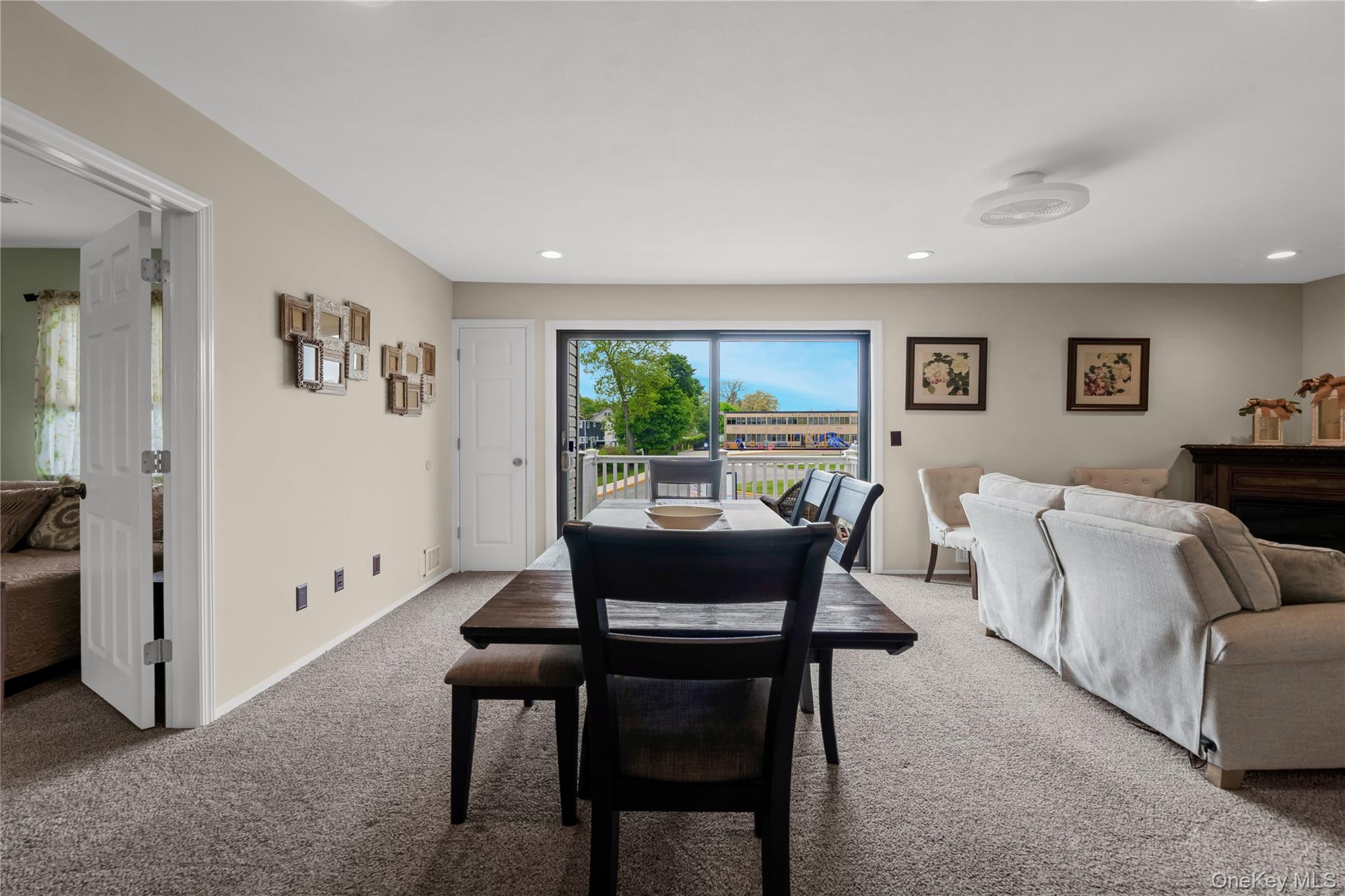 41 Cambridge Drive W – For Sale photo 4