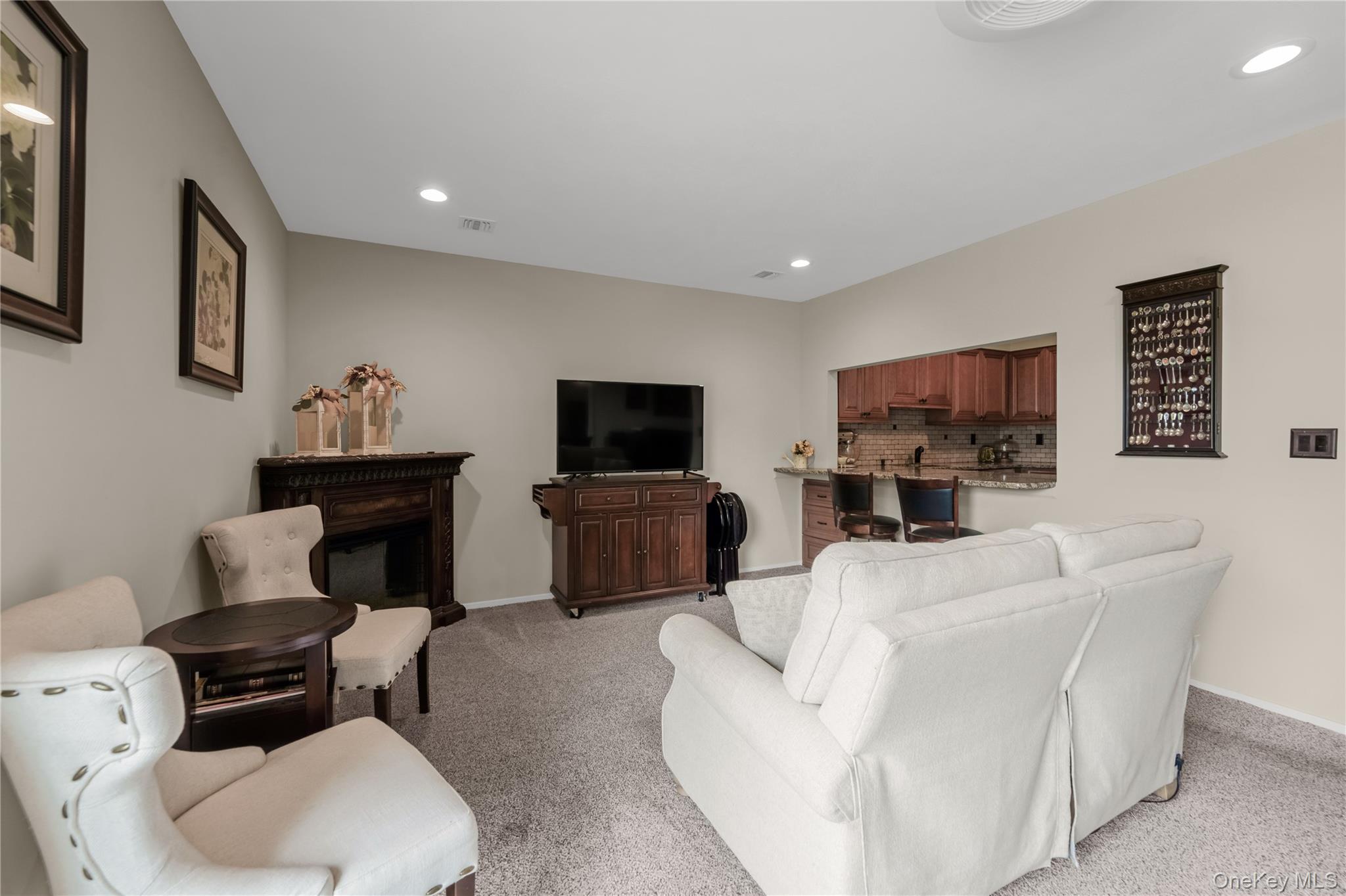 41 Cambridge Drive W – For Sale photo 6