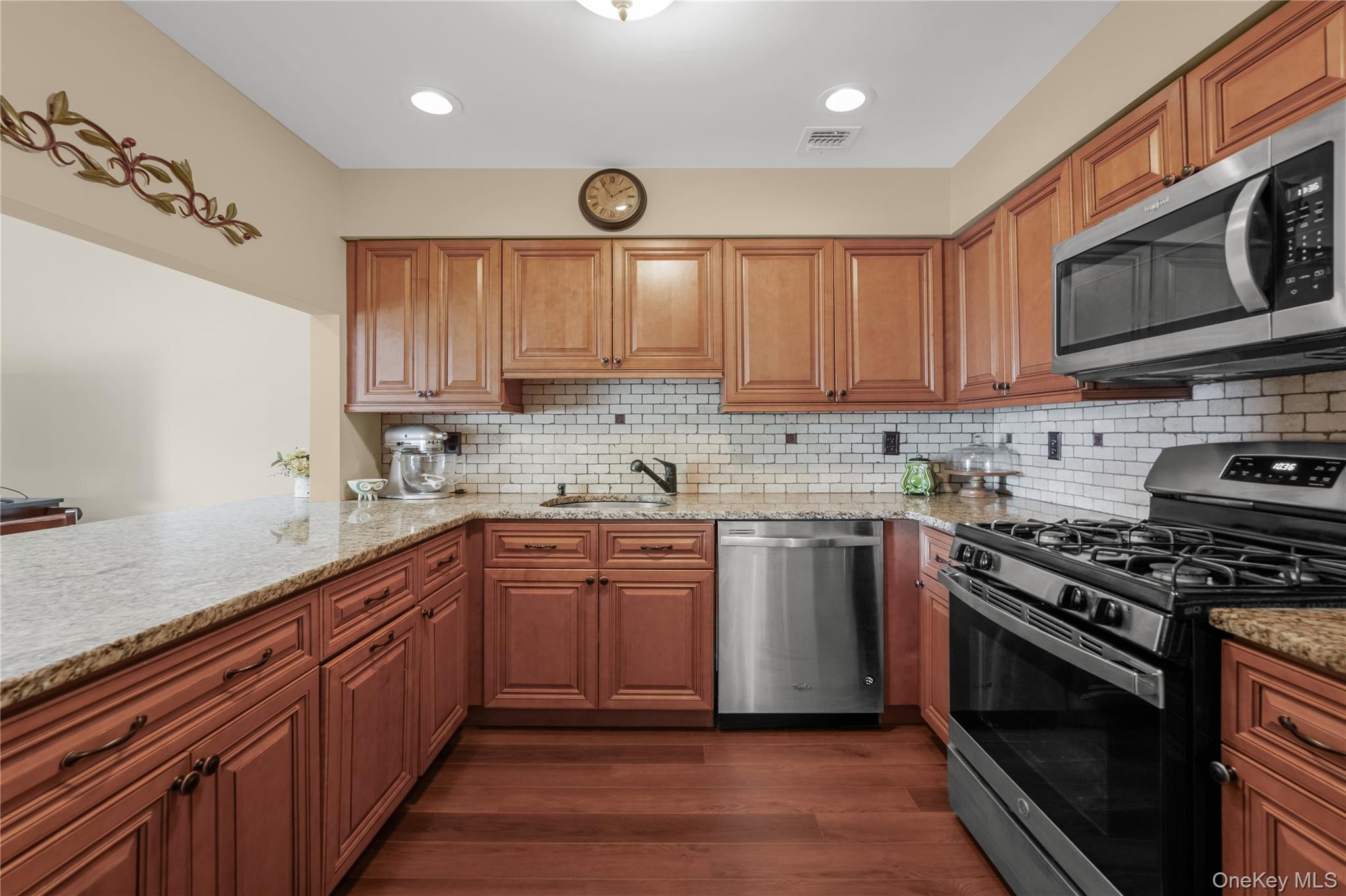 41 Cambridge Drive W – For Sale photo 10