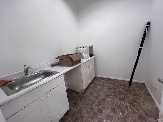 2150 Beverley Road, Unit 2 photo 8