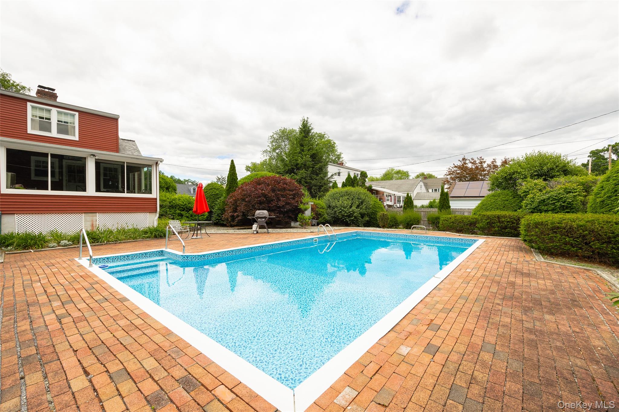 31 Kingston Avenue – For Sale photo 2