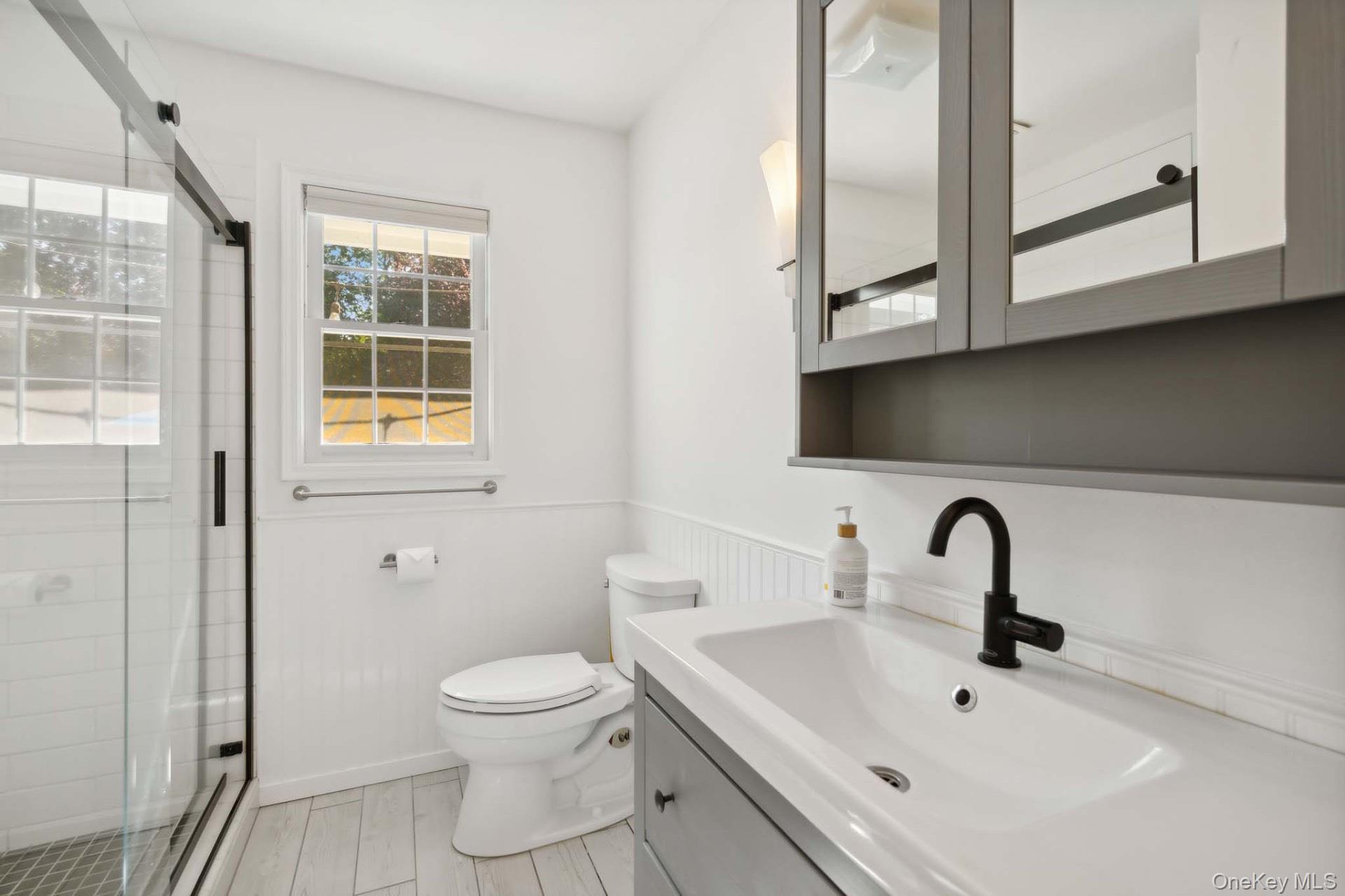 38 Eisenhower Drive – For Rent photo 10