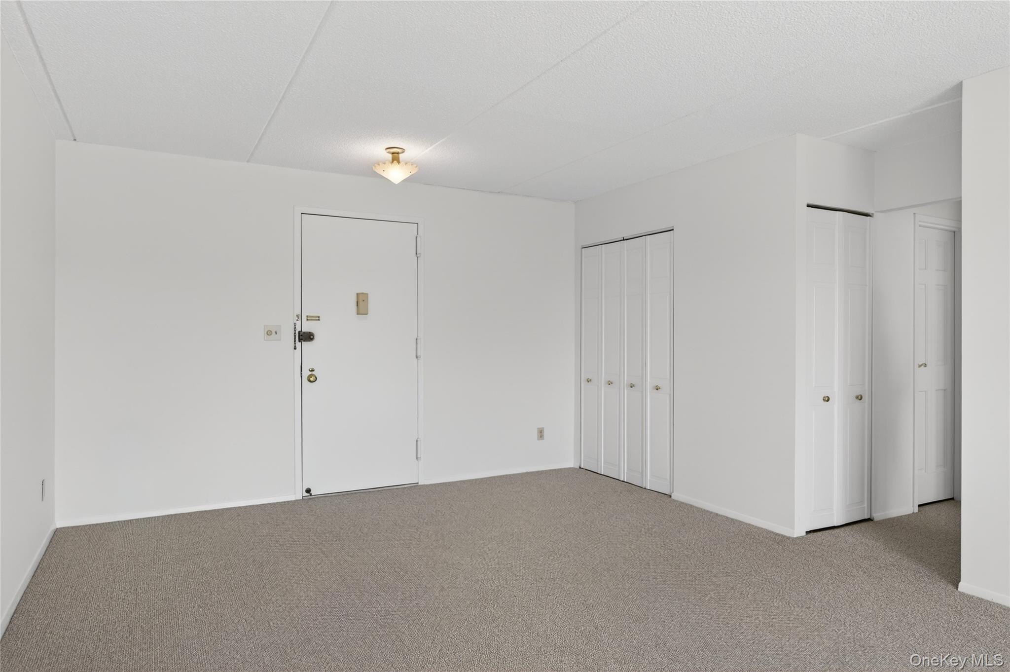 175 Maple Avenue, Unit 3G photo 5
