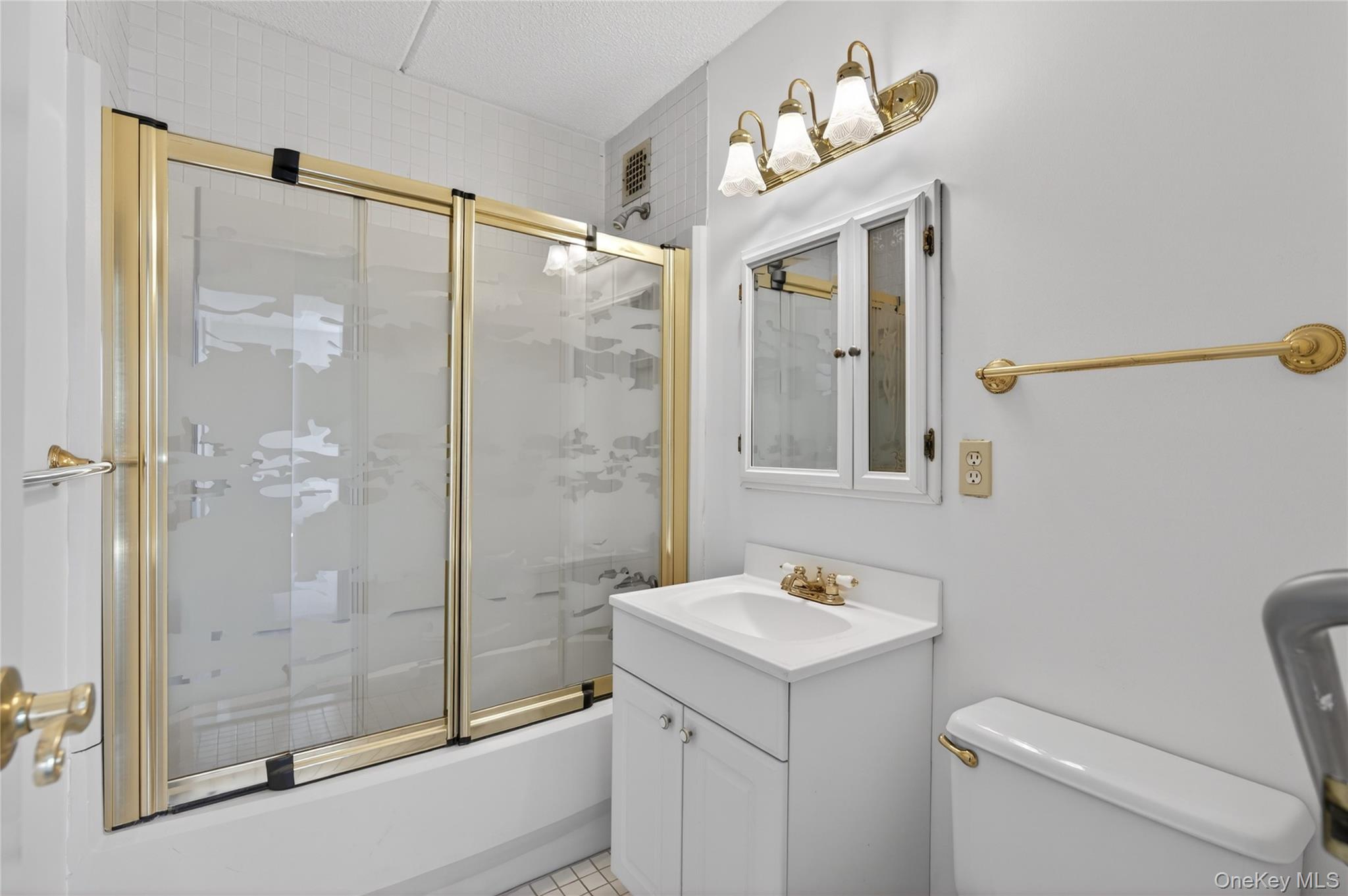 175 Maple Avenue, Unit 3G photo 23