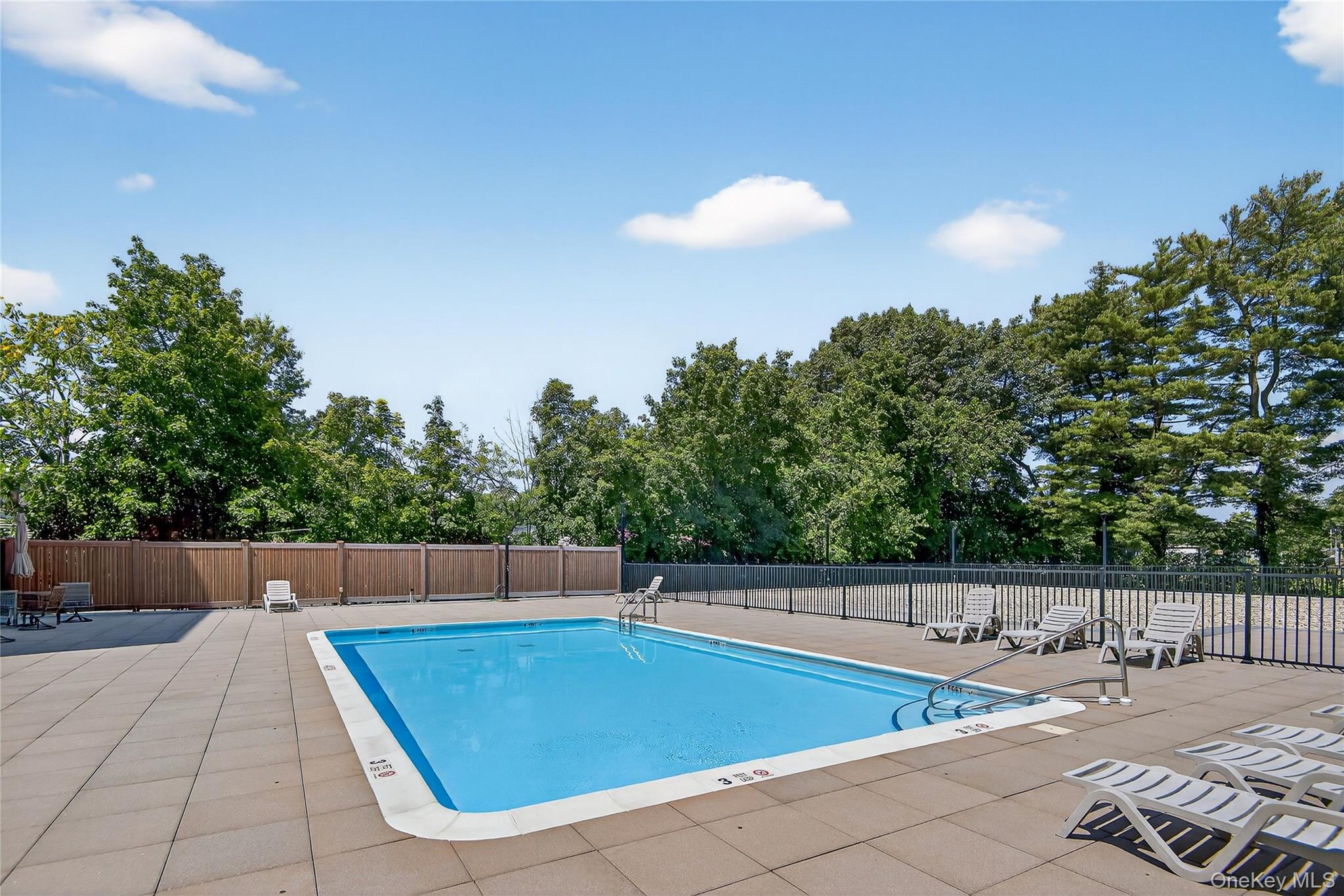 175 Maple Avenue, Unit 3G photo 25