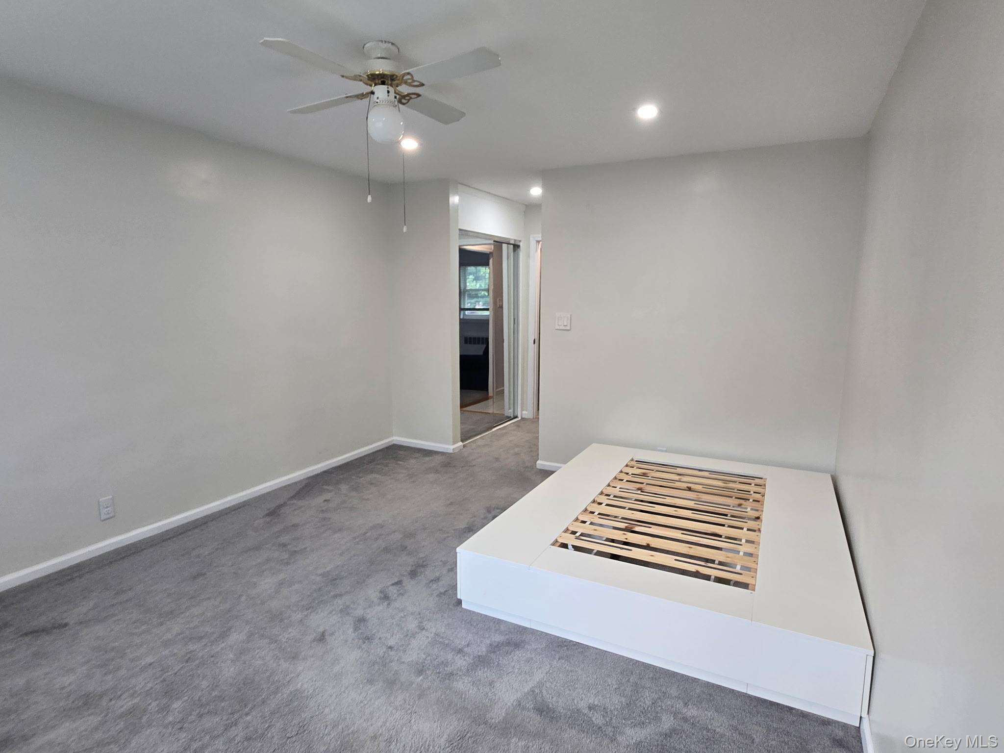 224-14 Kingsbury Avenue, Unit B photo 12