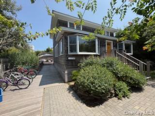 16 Crescent Walk – For Rent
