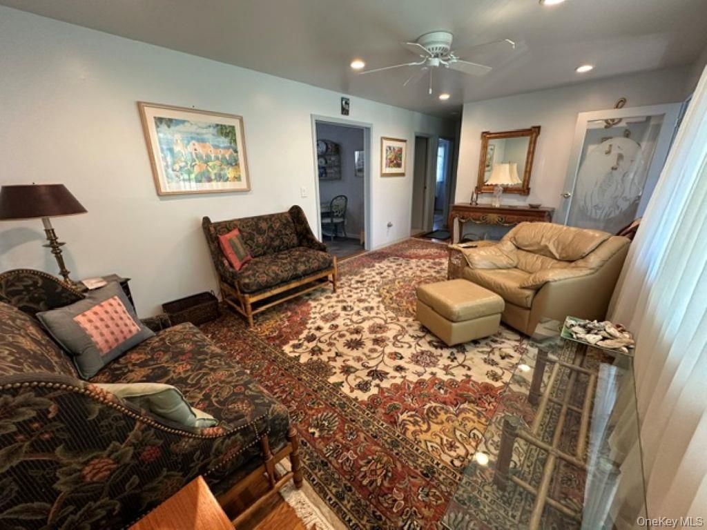29 Maryland Boulevard – For Rent photo 2