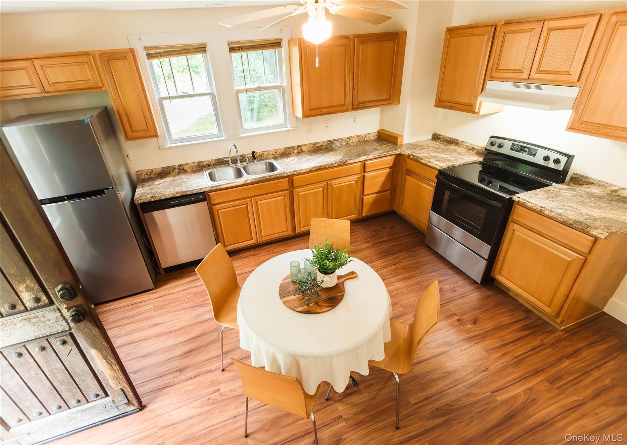 516 Granite Road – For Sale photo 5