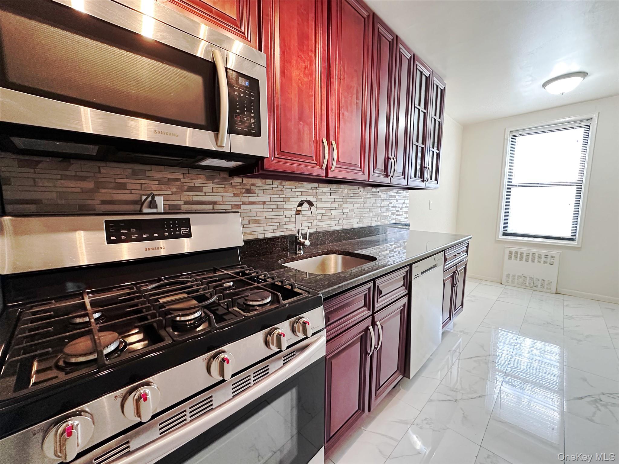 270 N Broadway, Unit 2HI photo 11