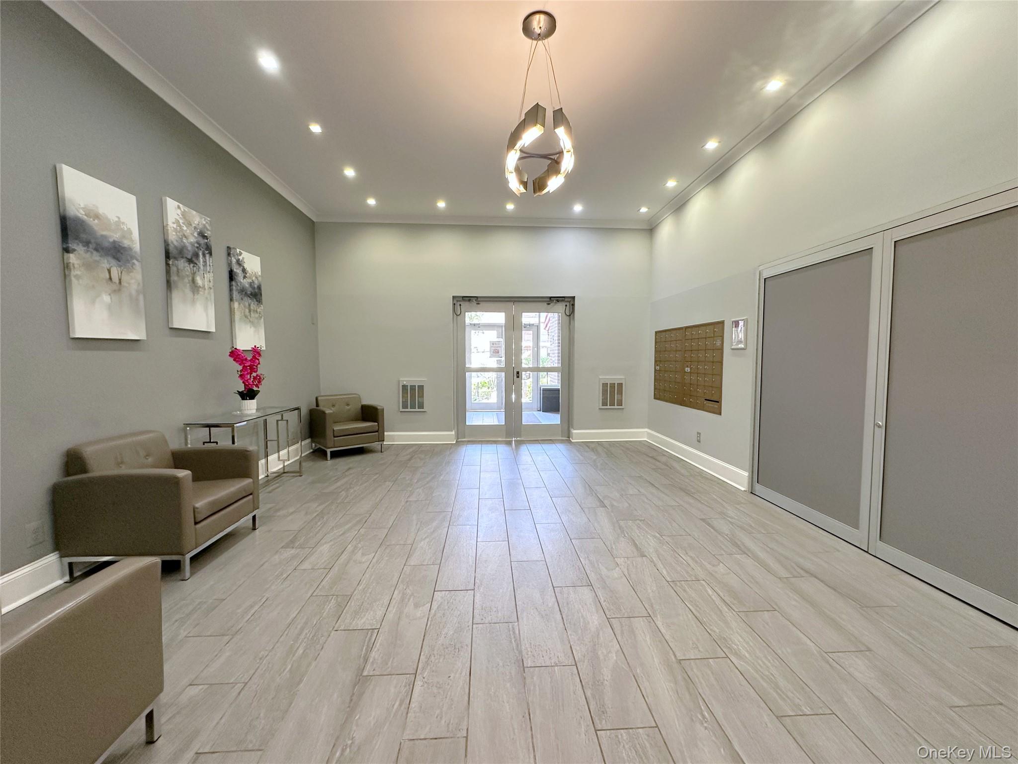 270 N Broadway, Unit 2HI photo 27