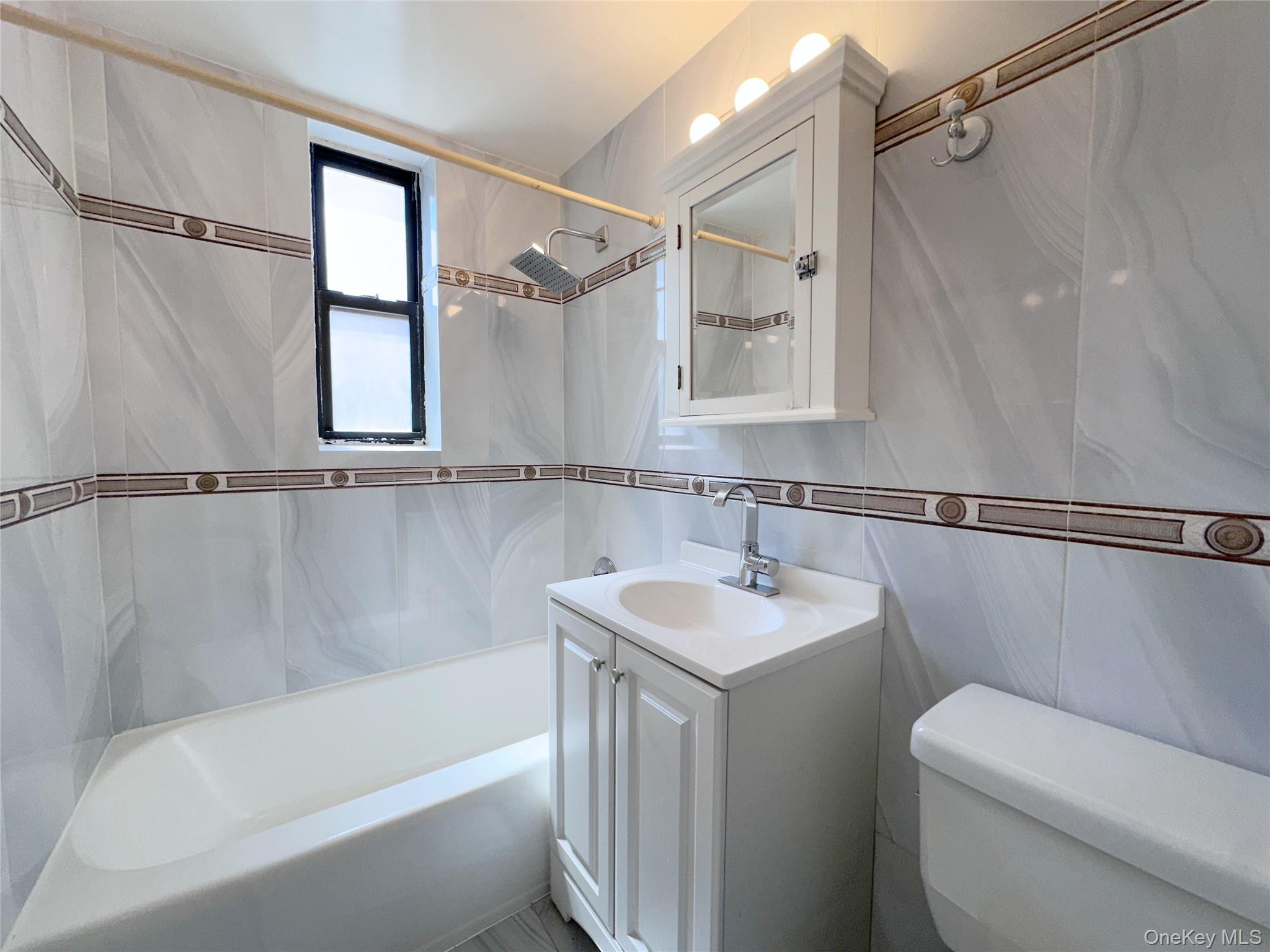 270 N Broadway, Unit 2HI photo 15