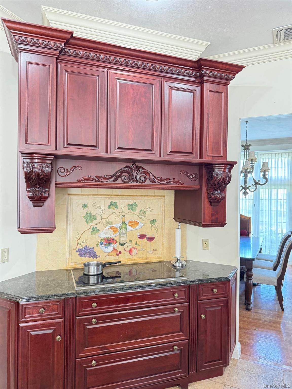 8 China Lane – For Sale photo 6